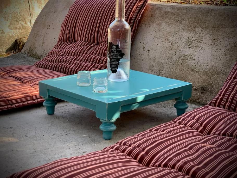 Black Olive Cottage Paramonas