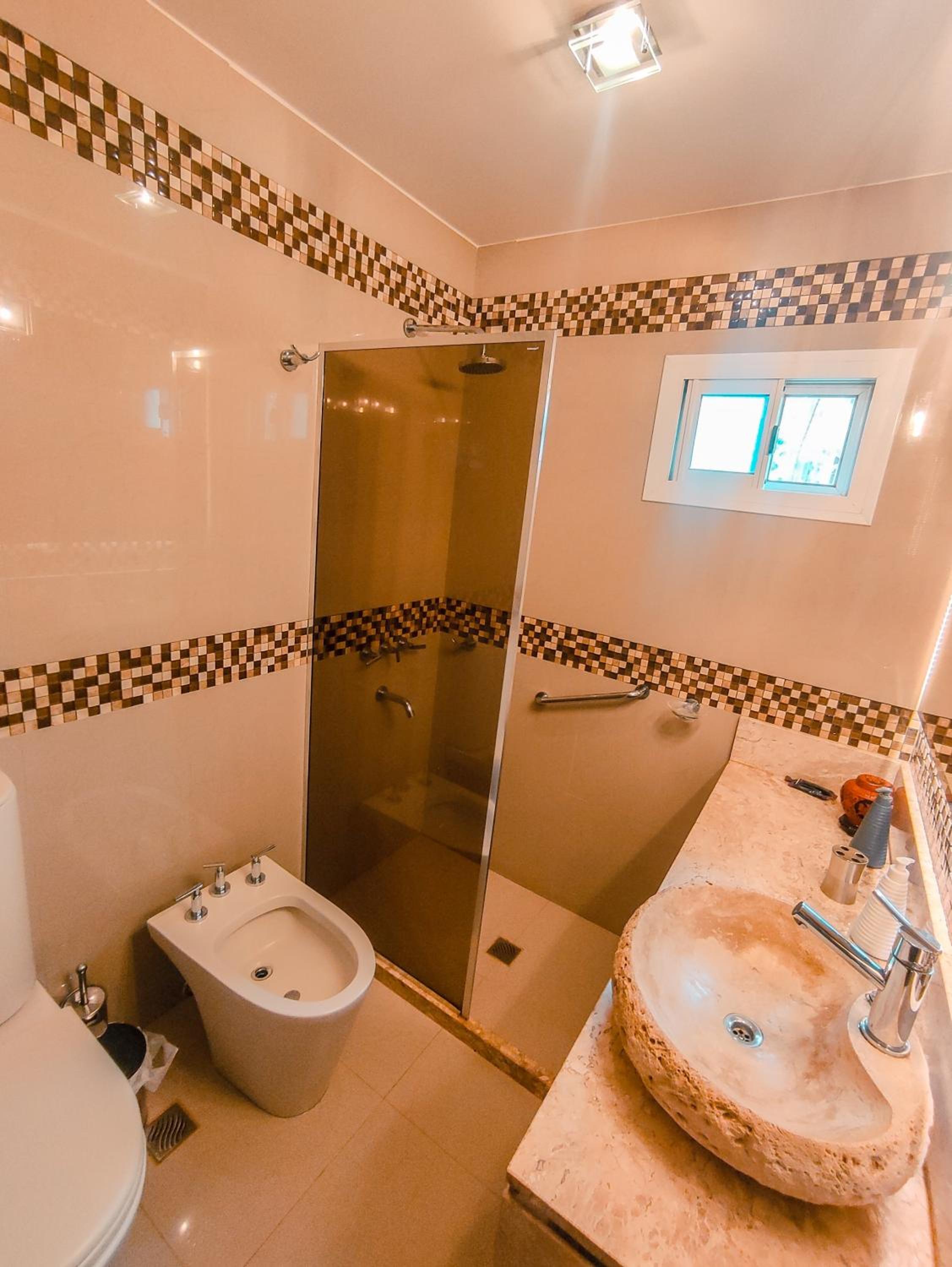 Encantadora casa con piscina