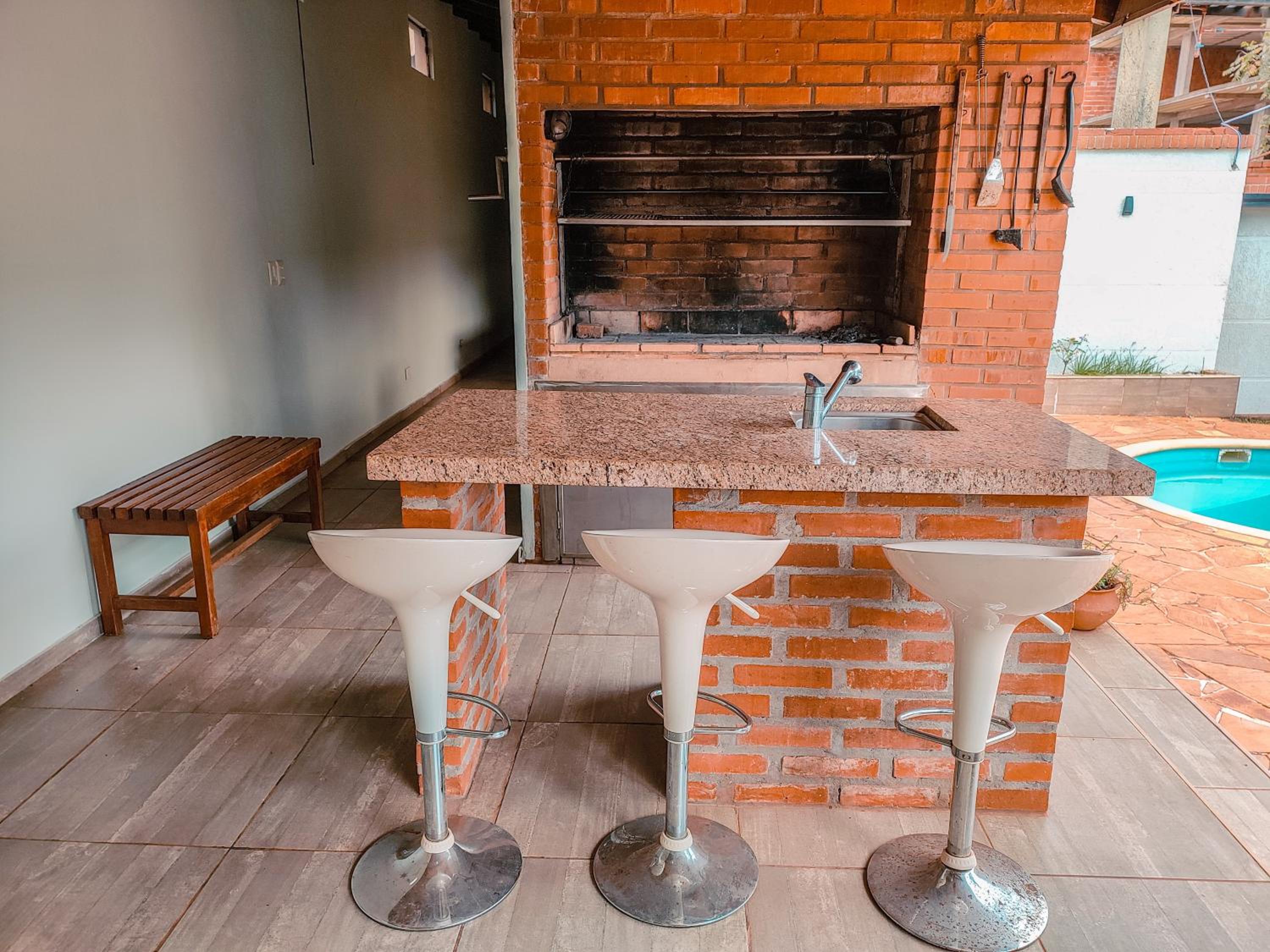 Encantadora casa con piscina