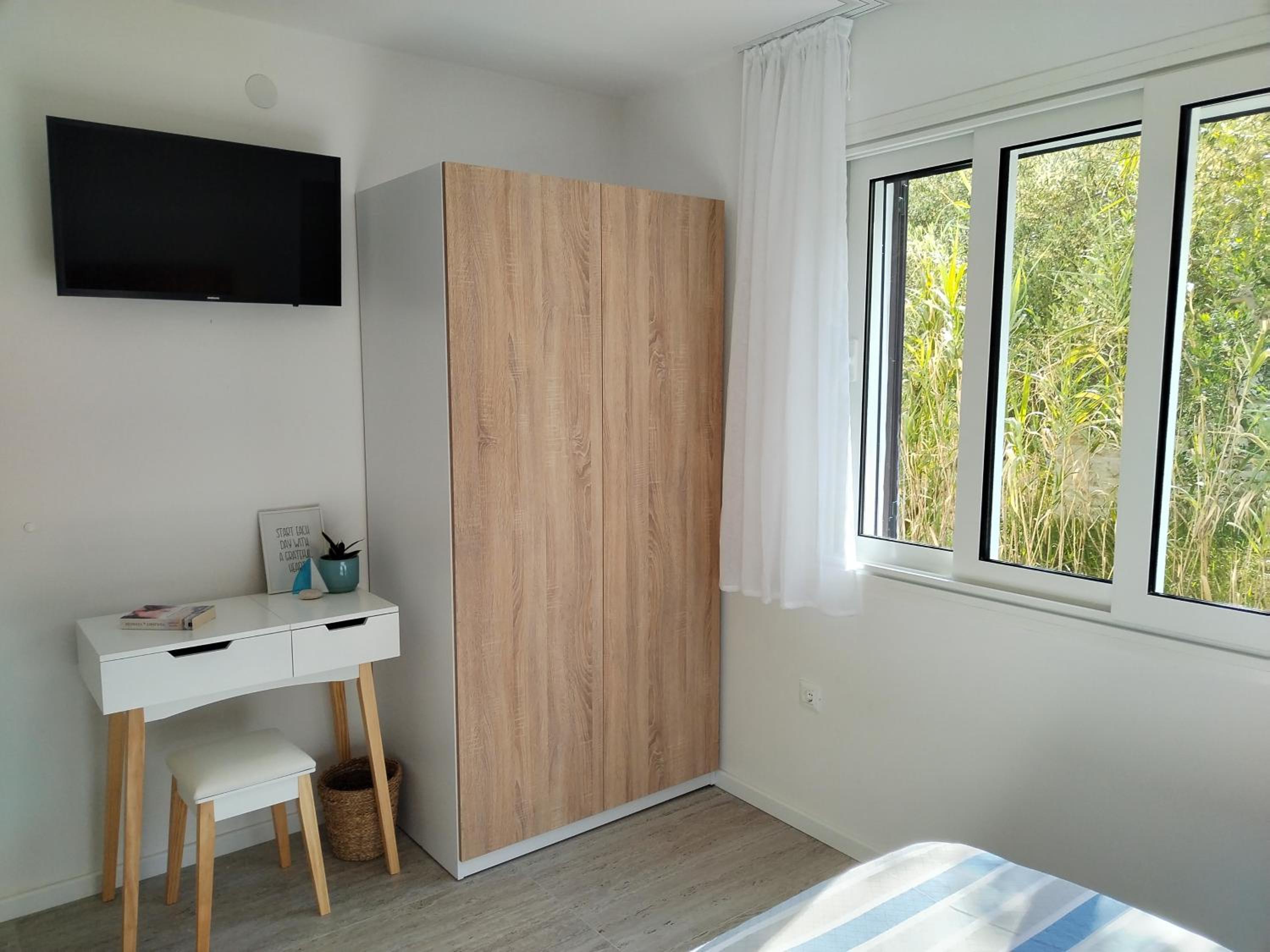 Beachfront apartment Suncana
