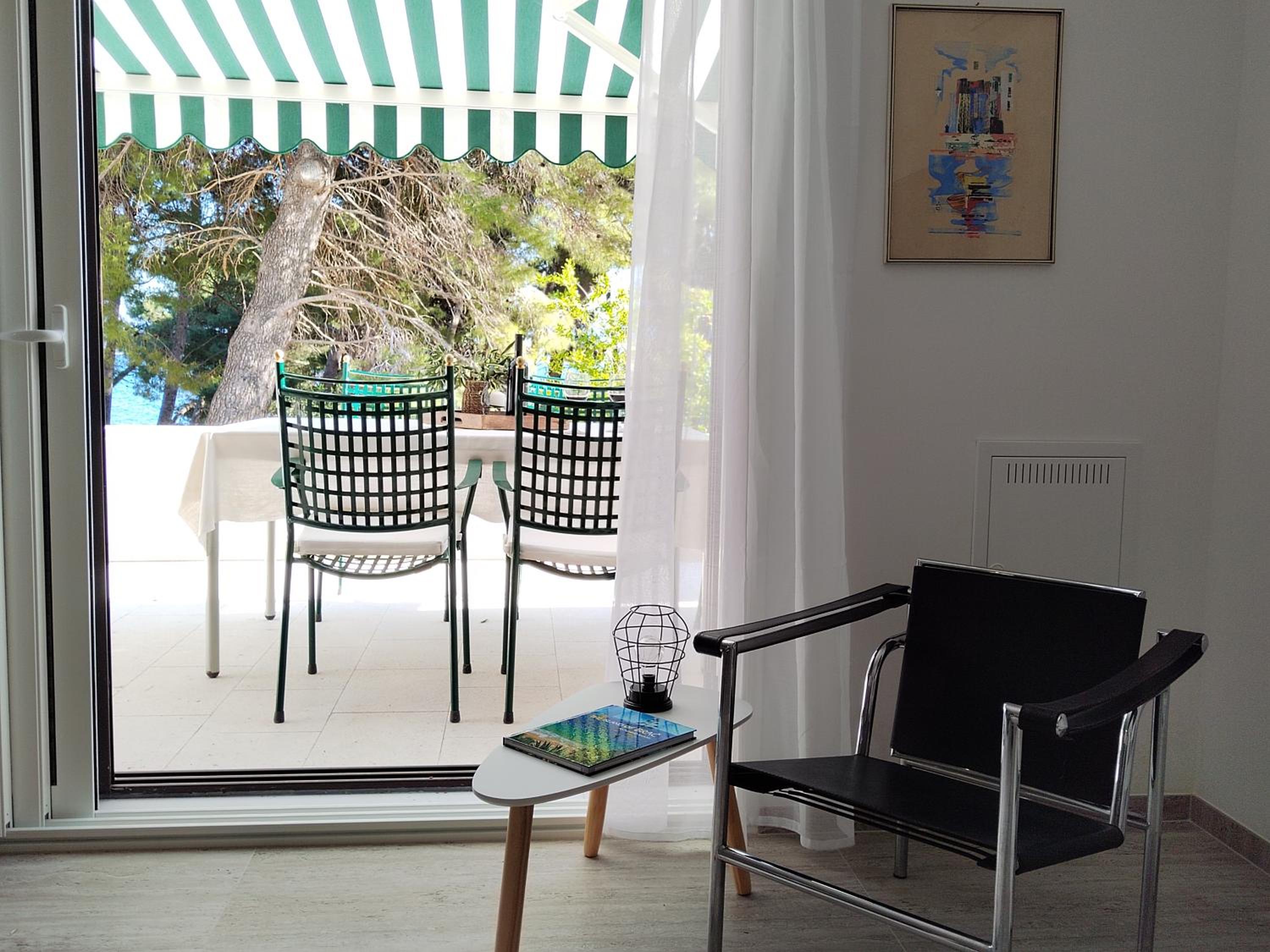 Beachfront apartment Suncana