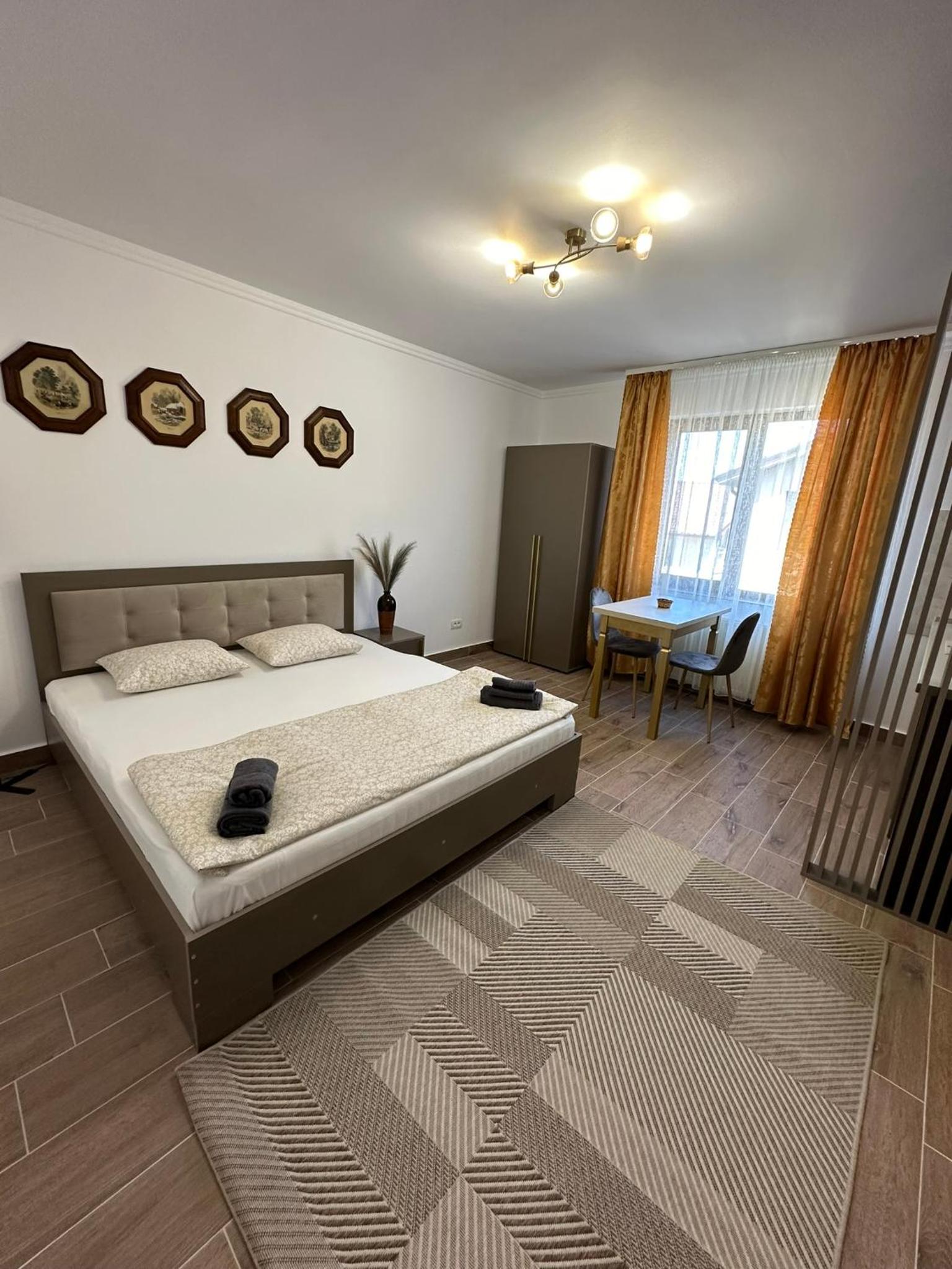 Serenity Apartments and Studios