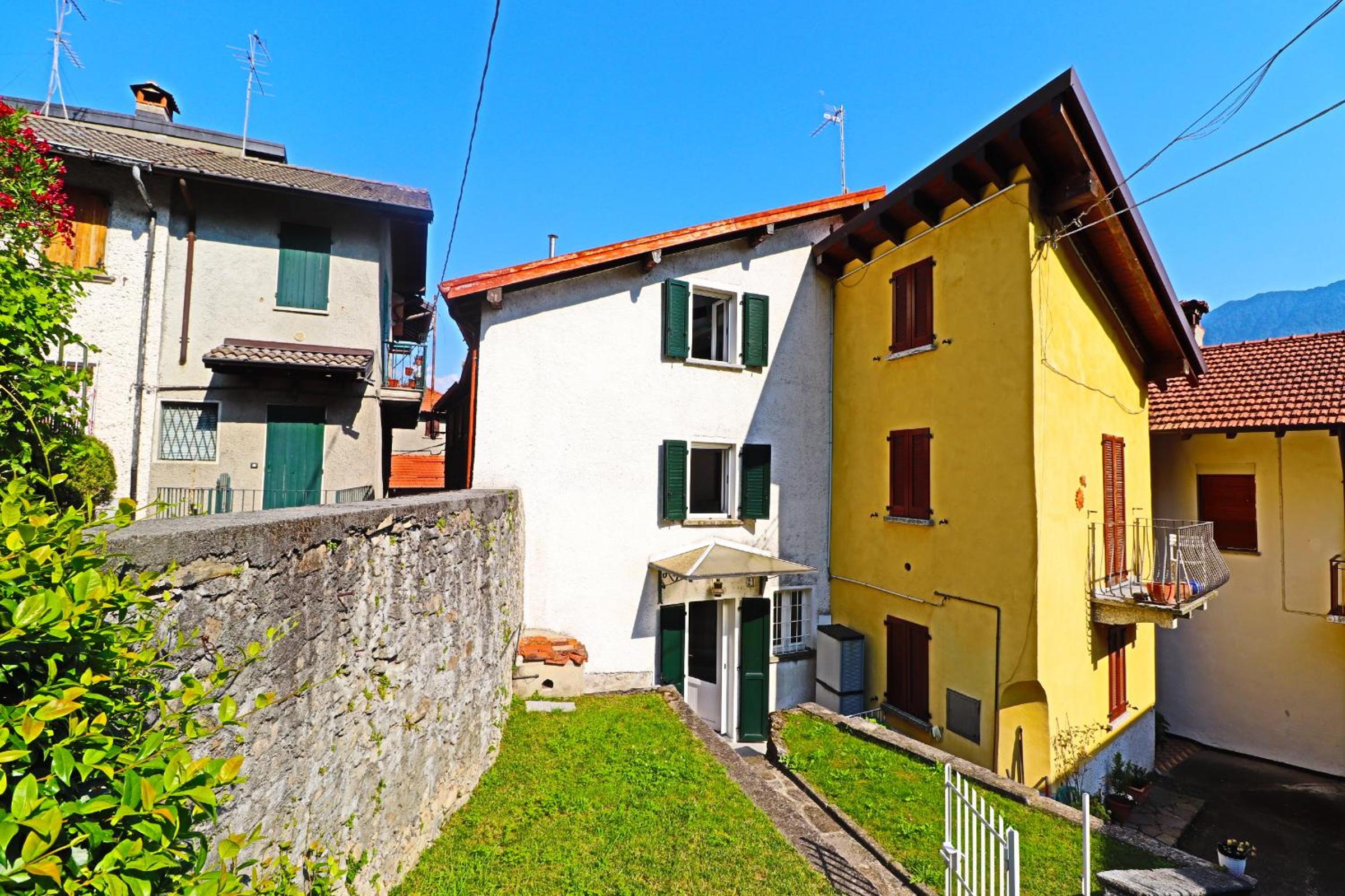 Casa Colore view 2