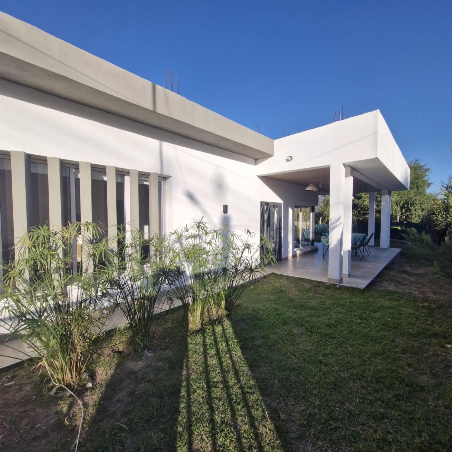 Casa COMODA Y MODERNA