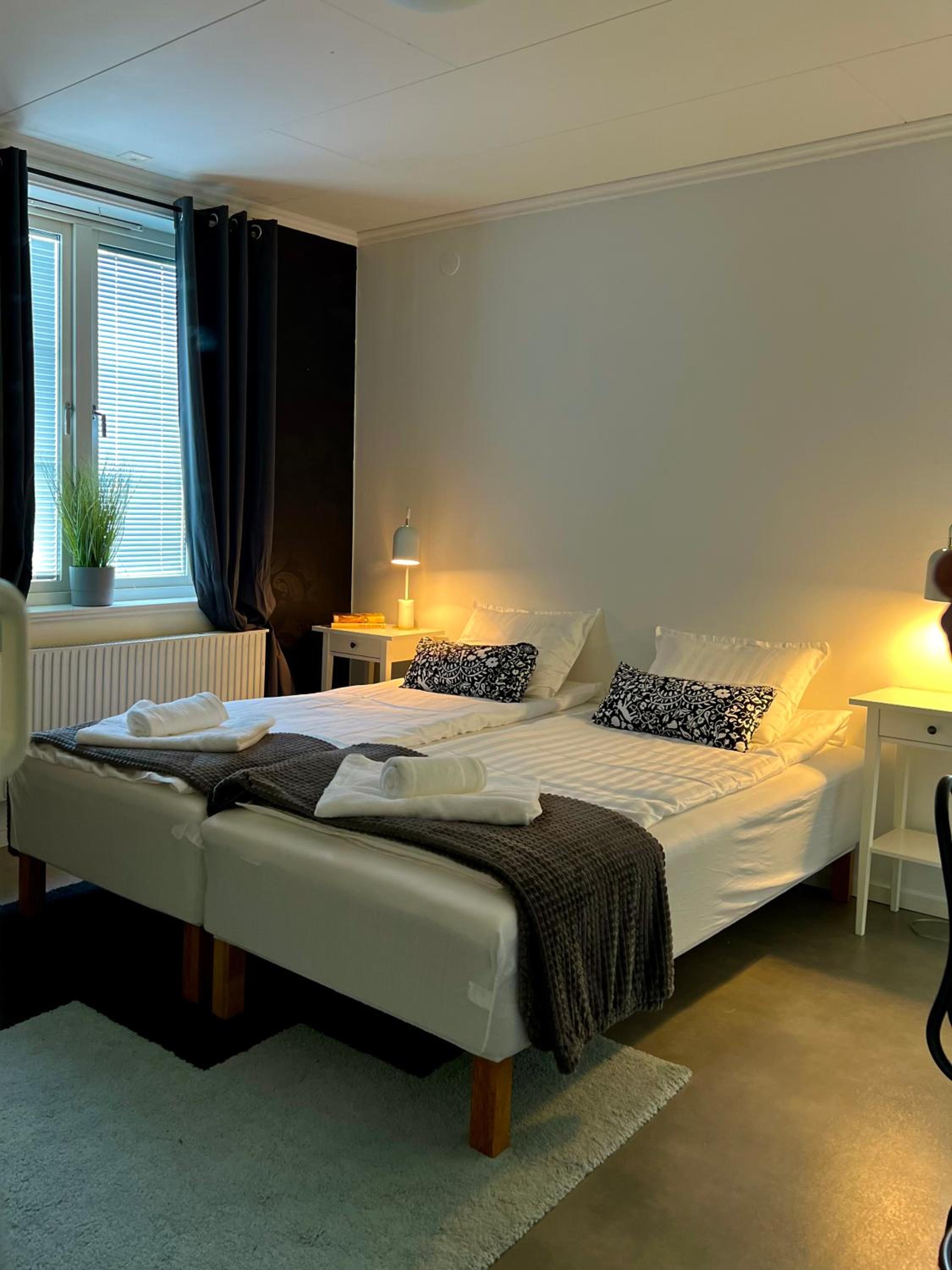 Cozy apartment in Jädraås nestled near the lake just 10 minutes from Kungsberget view 4