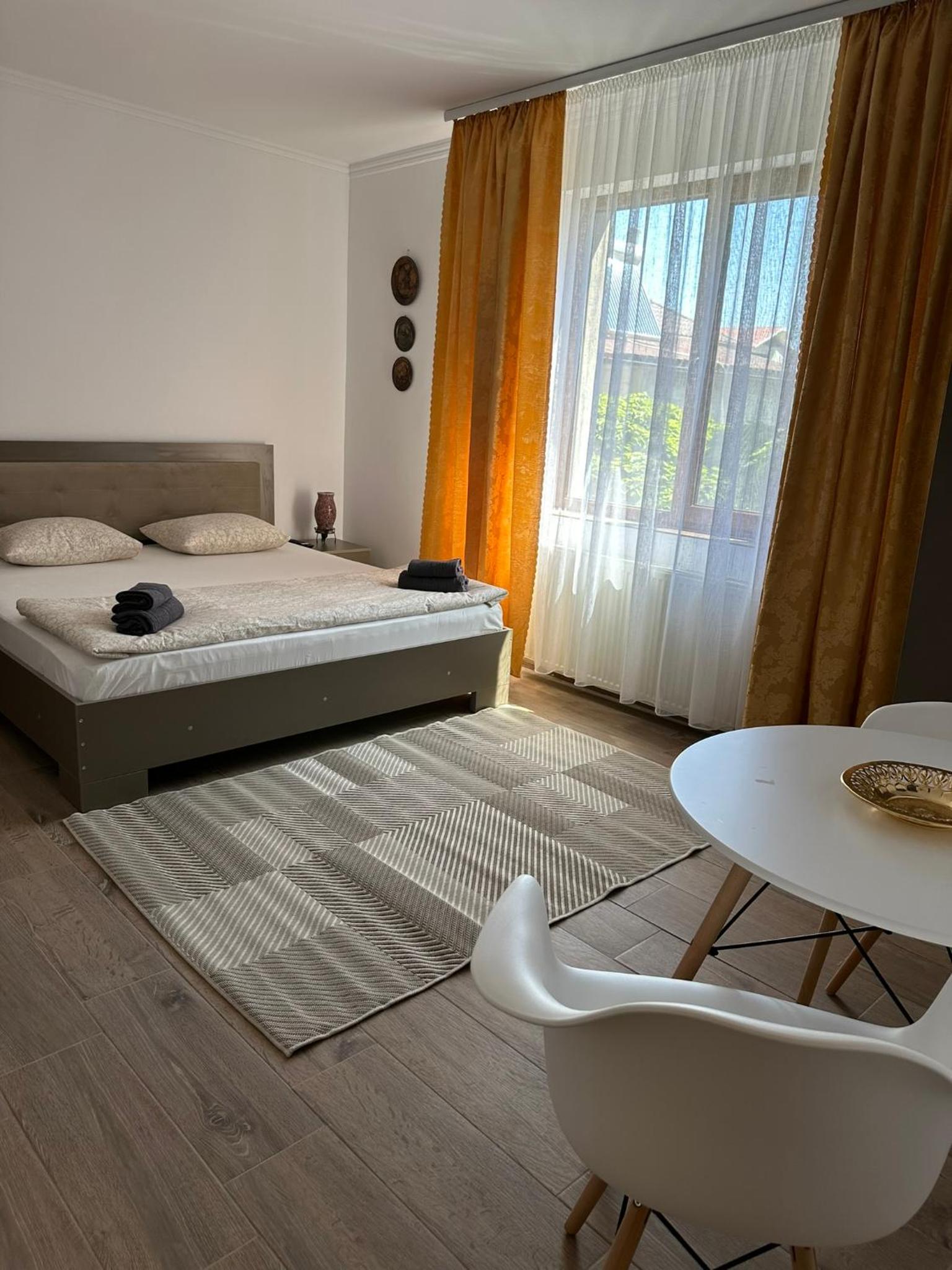 Serenity Apartments and Studios