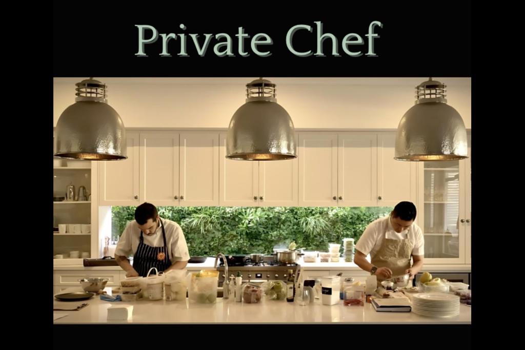 Beverly Hills Glamour Oasis 2 BR Apt with Parking 304