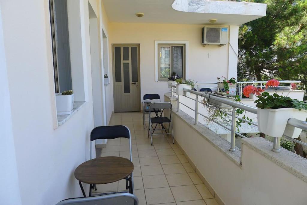2 Floor Beach House Perfect for large groups