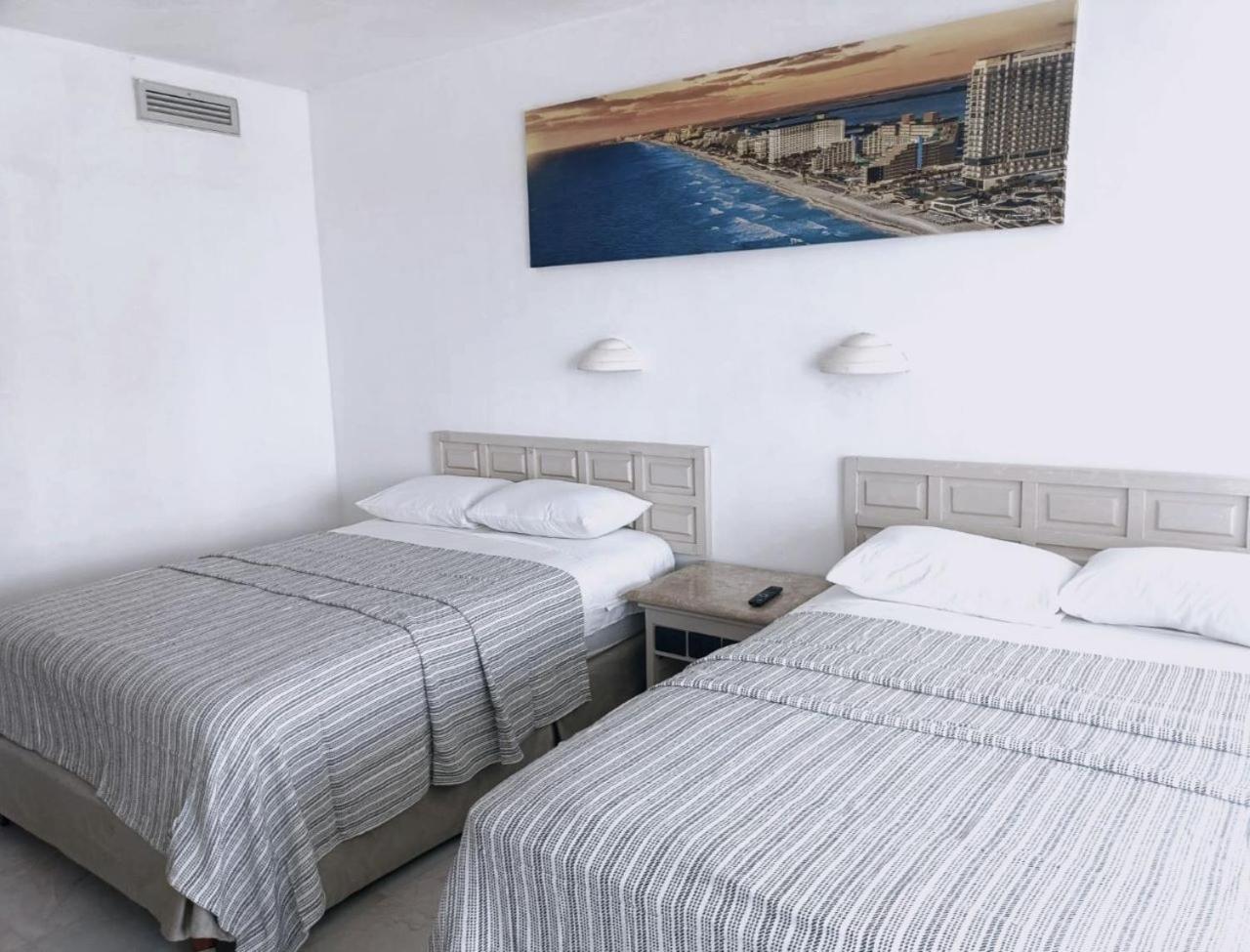 Zona Hotelera, acceso a la playa