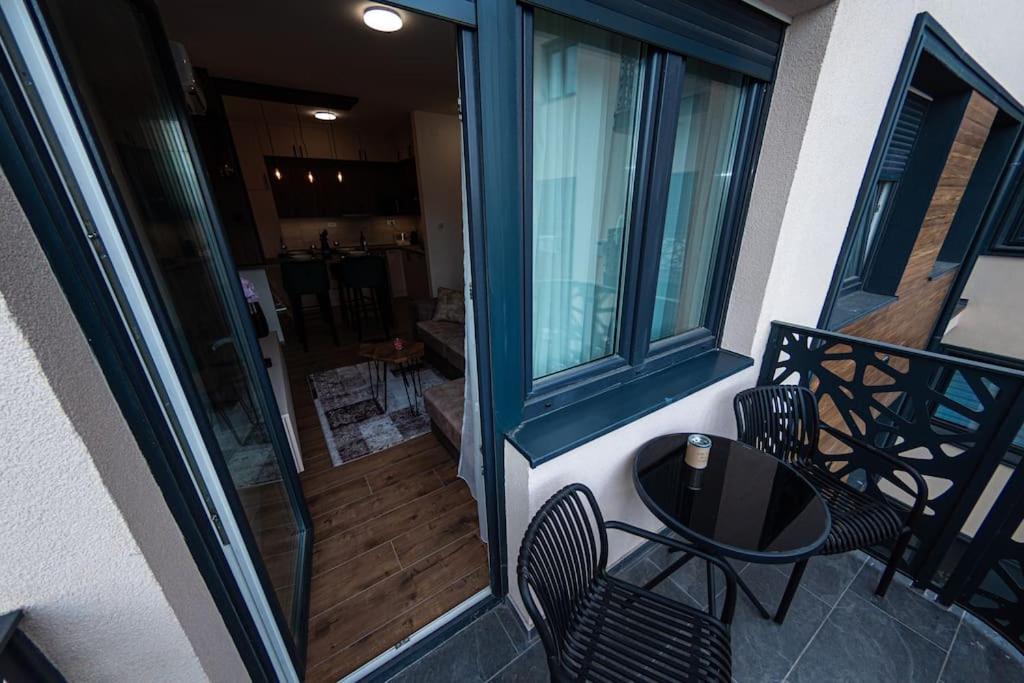 Exclusive 2 Apartment view 3