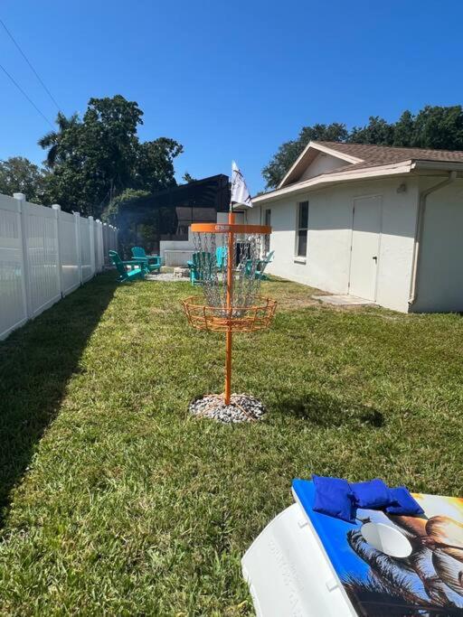 Family & Pet Friendly Bradenton House - Heated Pool -Hot Tub -EV Chrger-Near Beaches