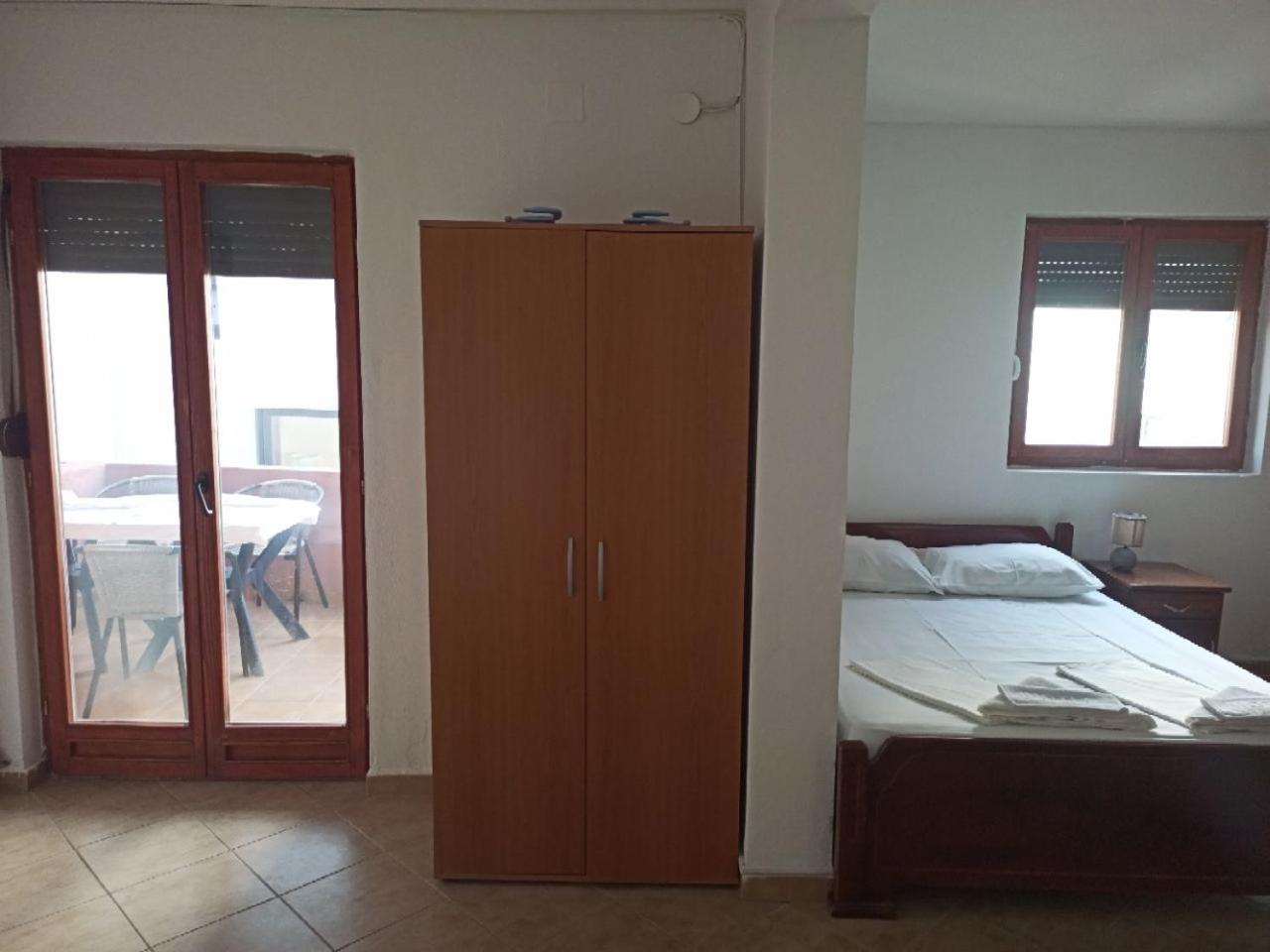 Photo 42