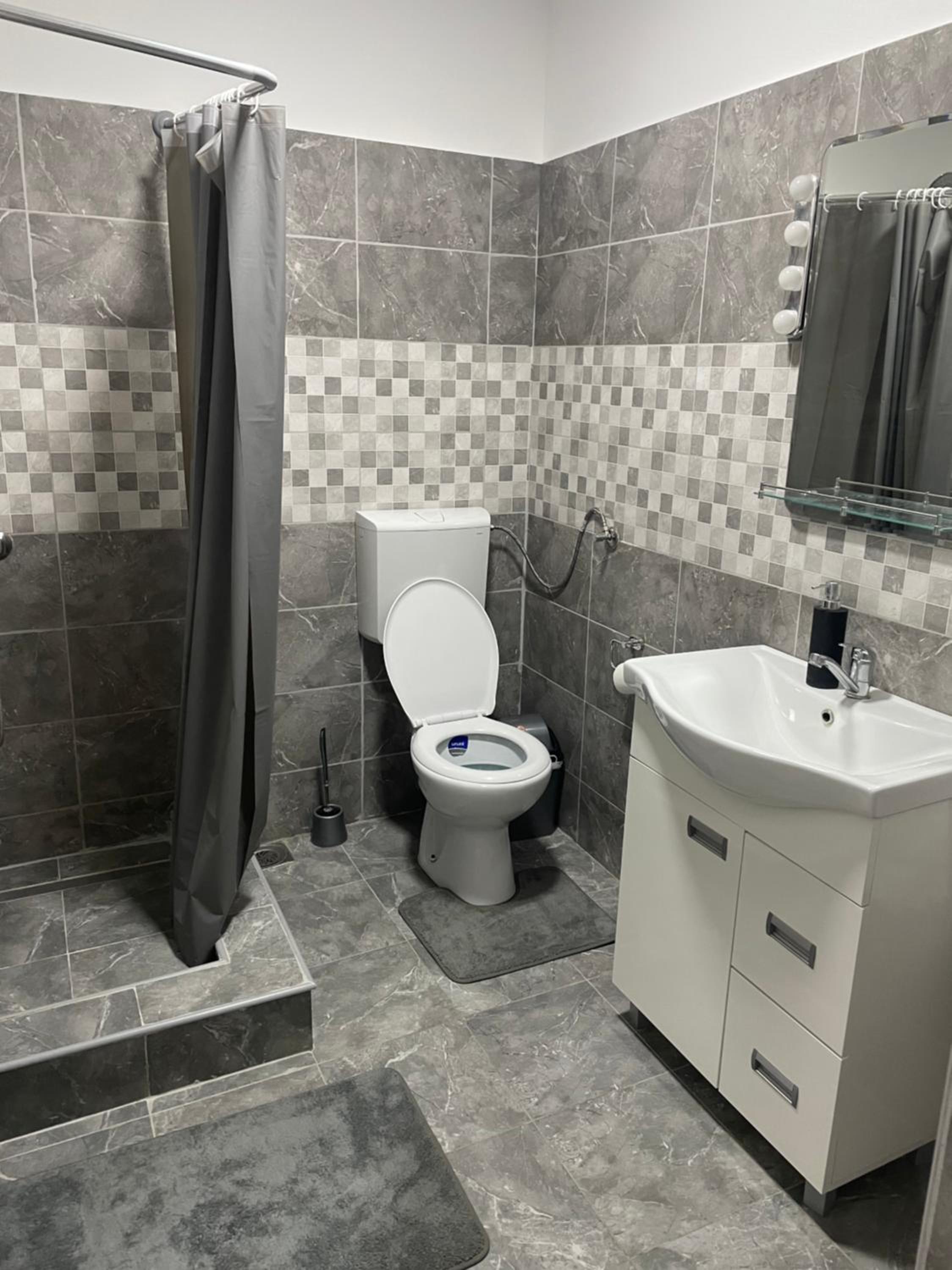 Feher Akac Guest House