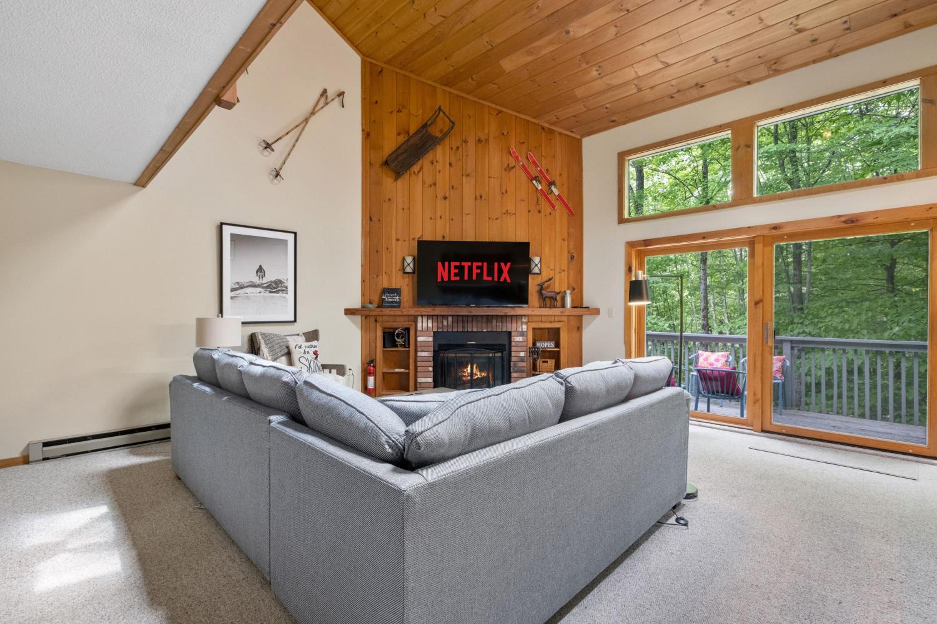 Newly Renovated W Ac Walk To Town Sleeps 10 view 5