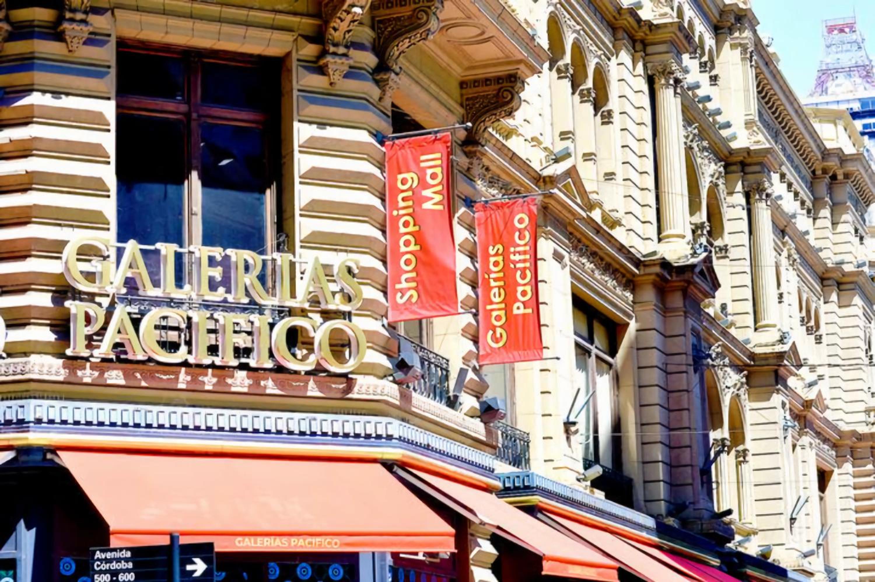 Buenos Aires downtown, just a few meters from Florida Street, a super touristy area!