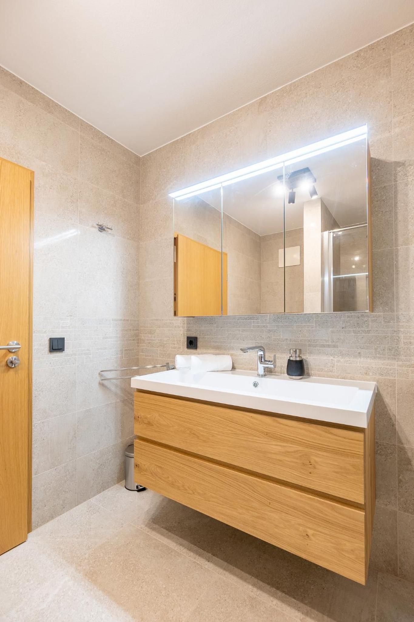Praga Apartments & Restaurant Zell am See-Kaprun
