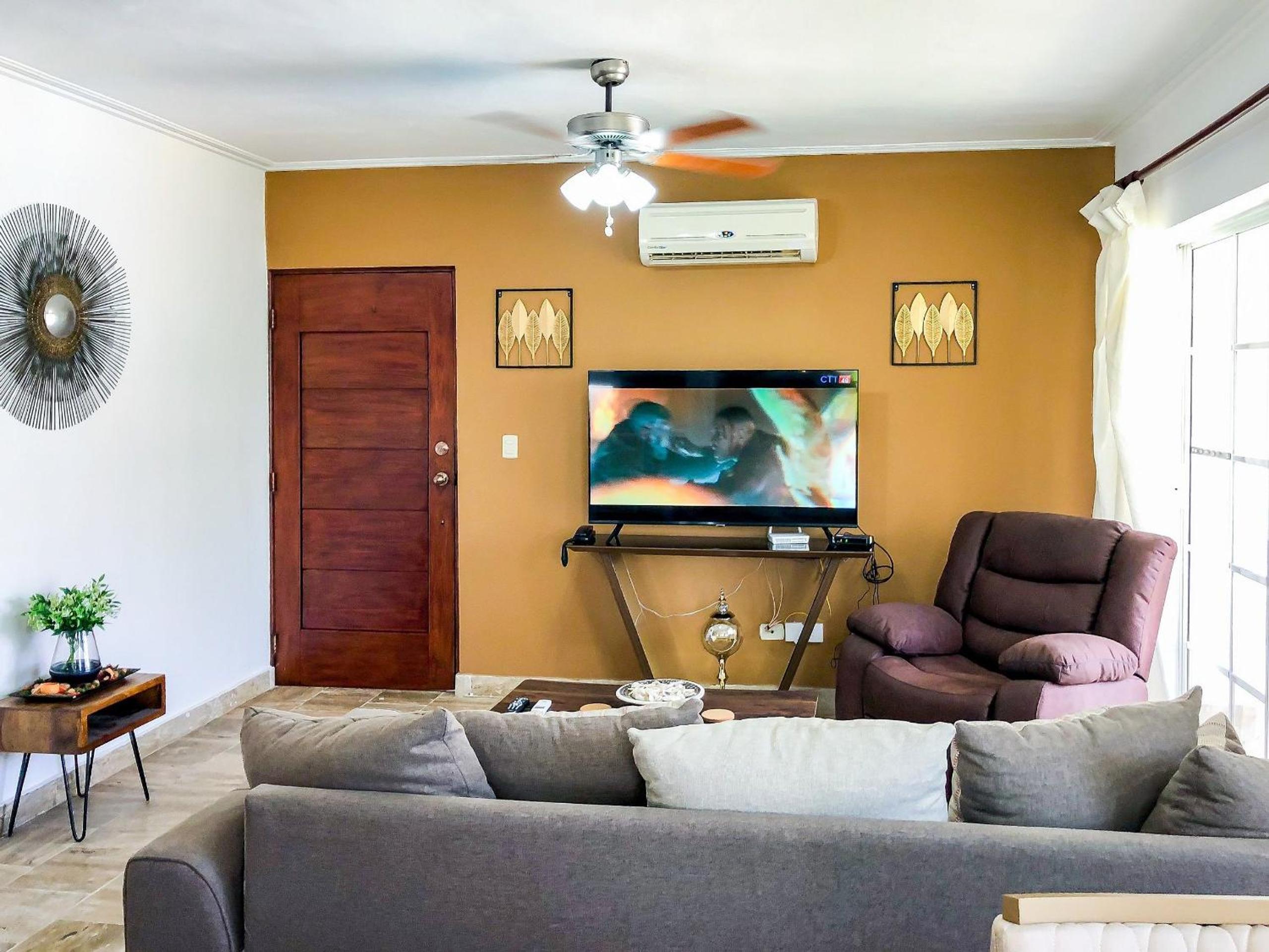 Beauty 2 beds apartment pool views walking distance to Playa Bavaro view 4