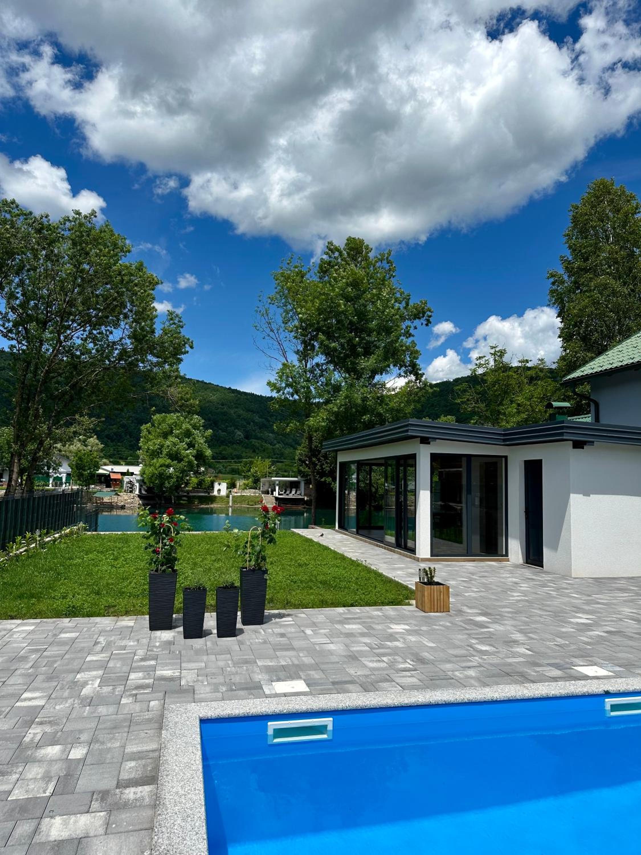 Unavis Residence