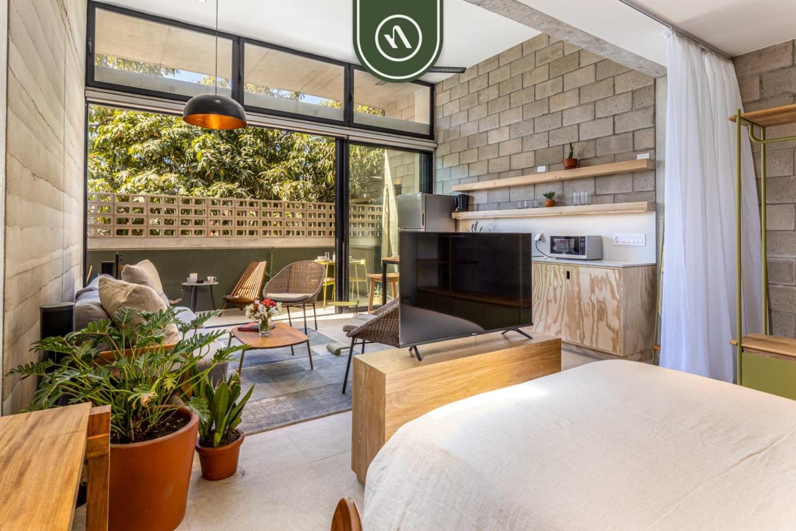 Great Studio with Patio view 5