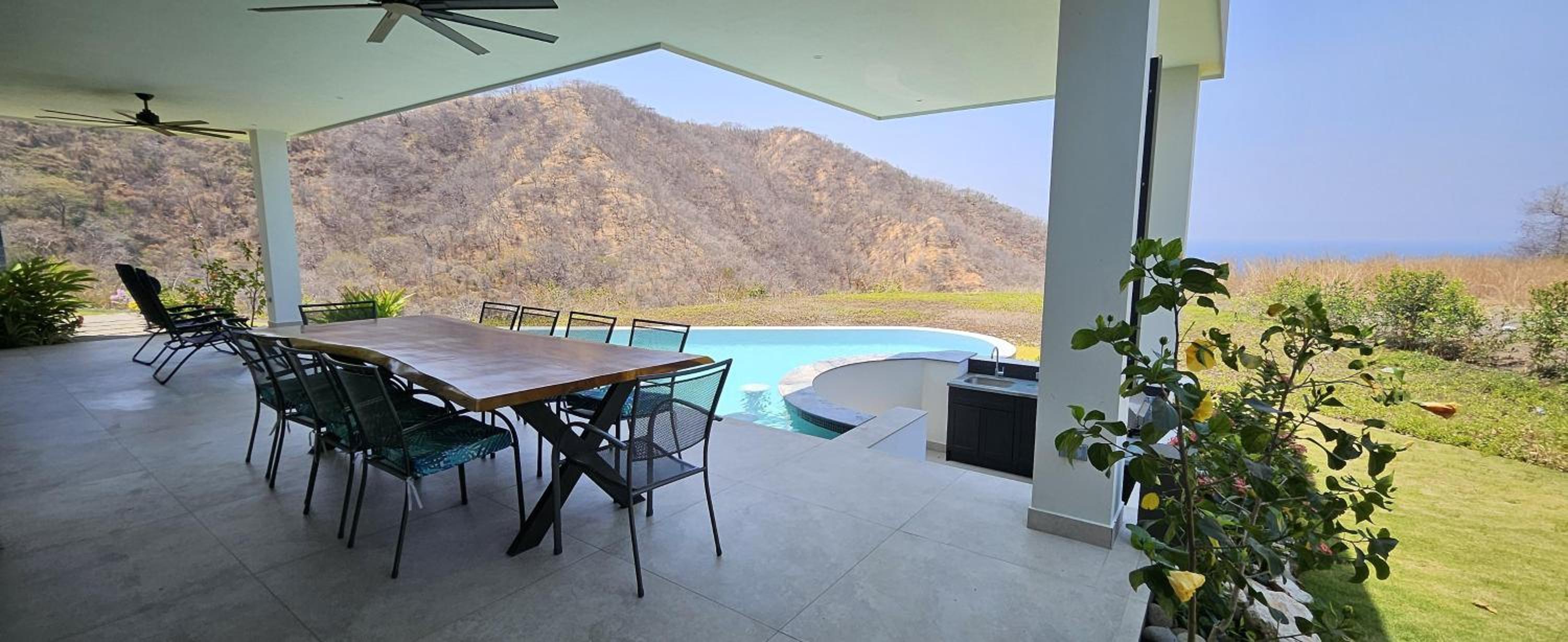 El Coco Oasis Where Luxury Meets Nature!