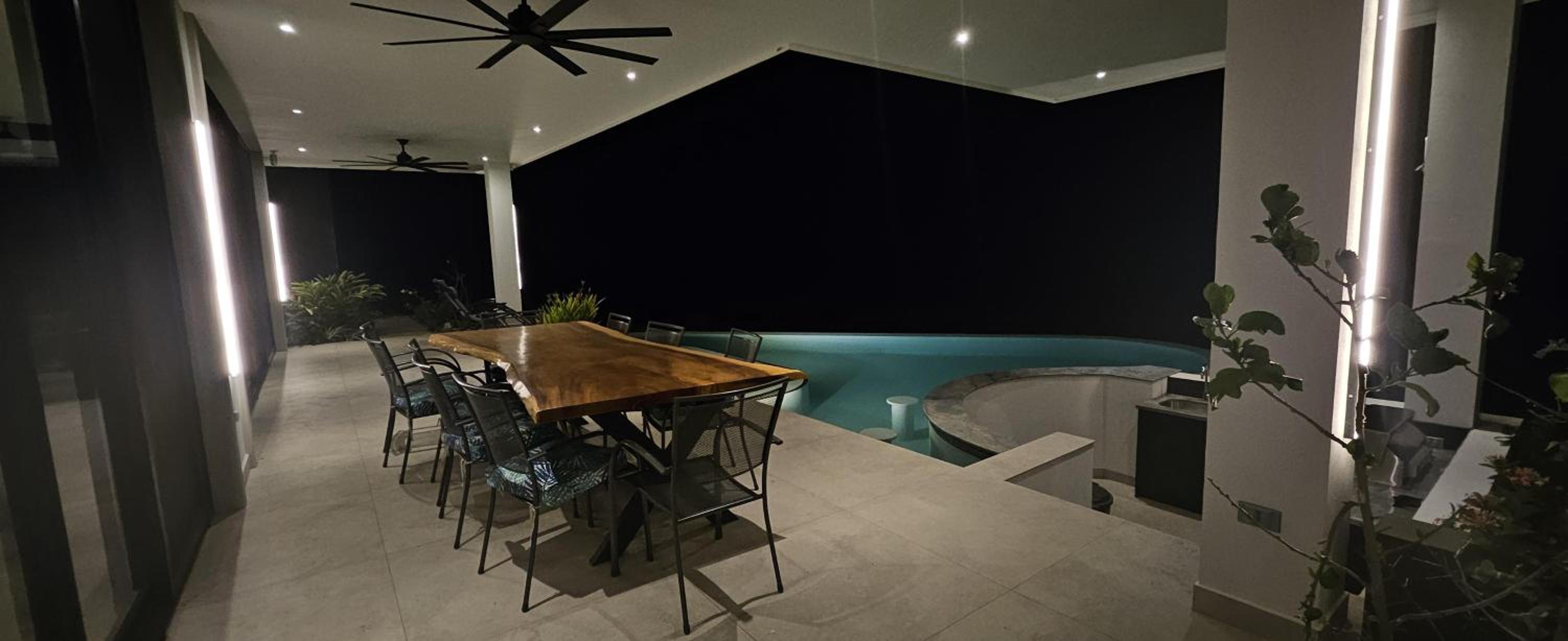 El Coco Oasis Where Luxury Meets Nature!