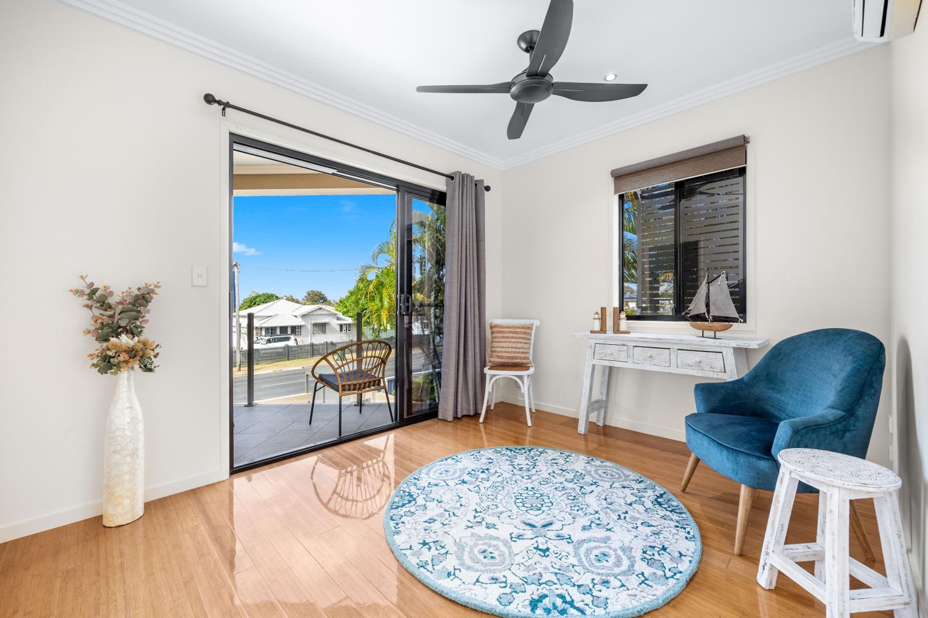 'Bay View' with Pool and Rooftop Entertaining Area