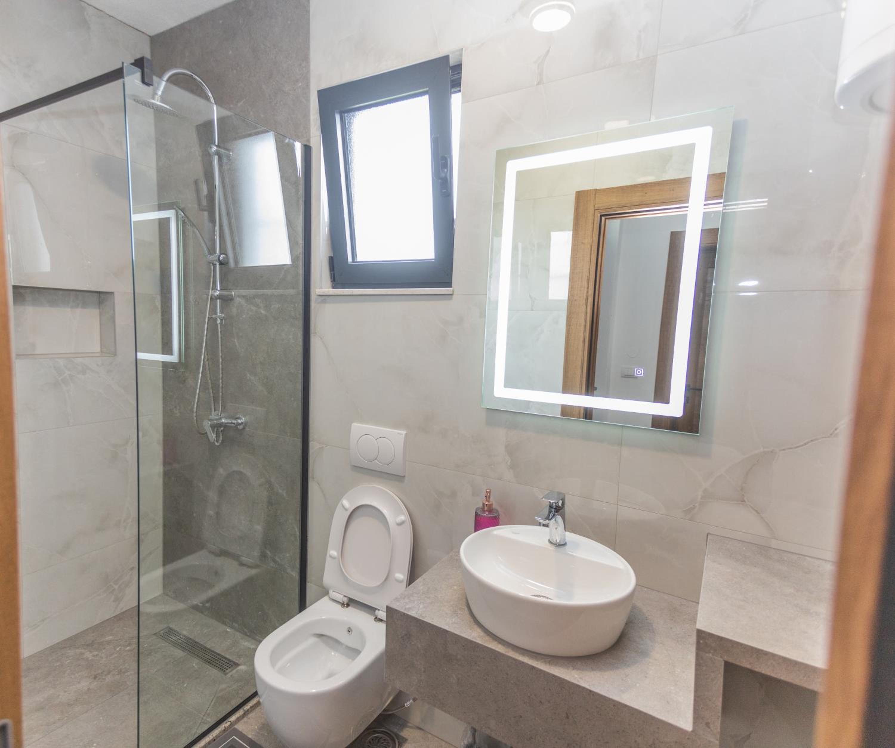 Bumax Apartments