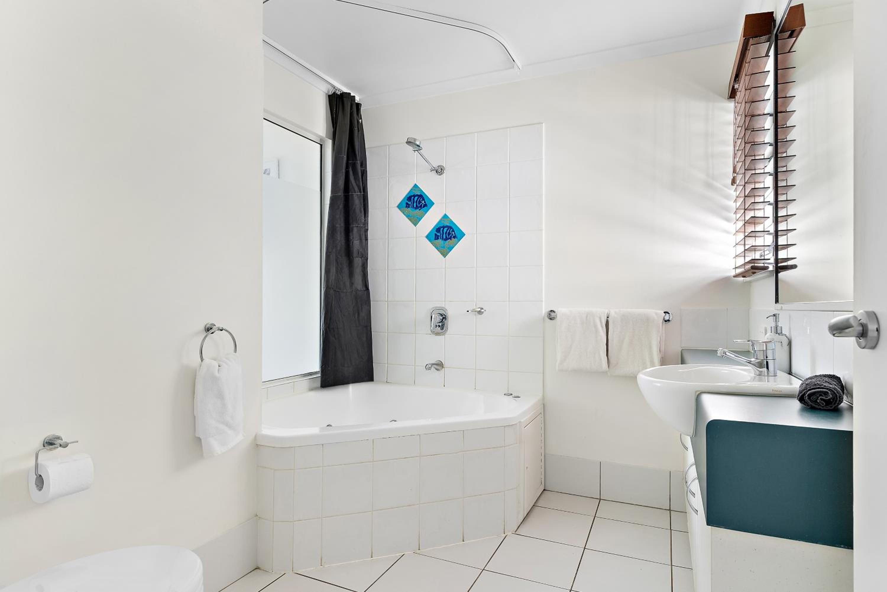 1 Bedroom Ground Level Unit in Noosaville Resort