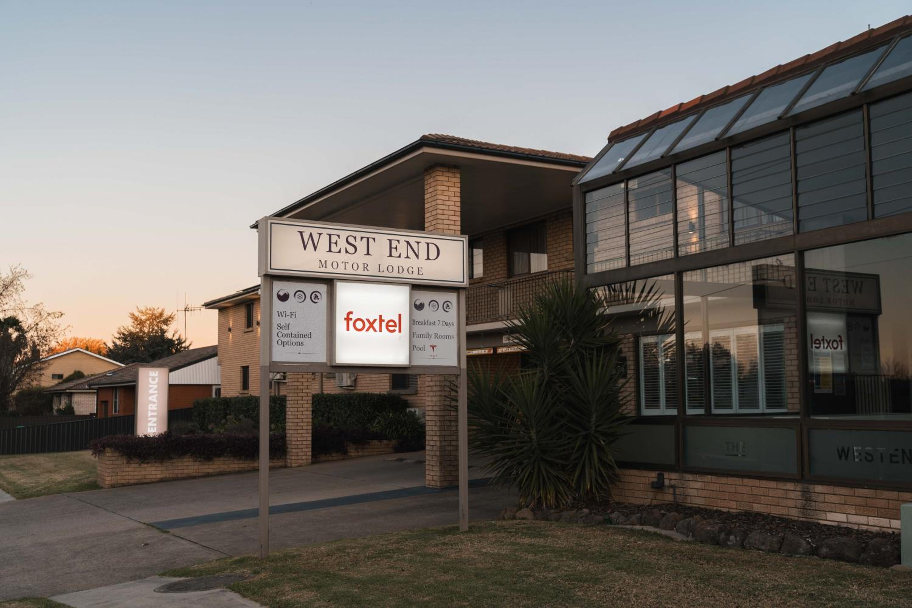West End Motor Lodge