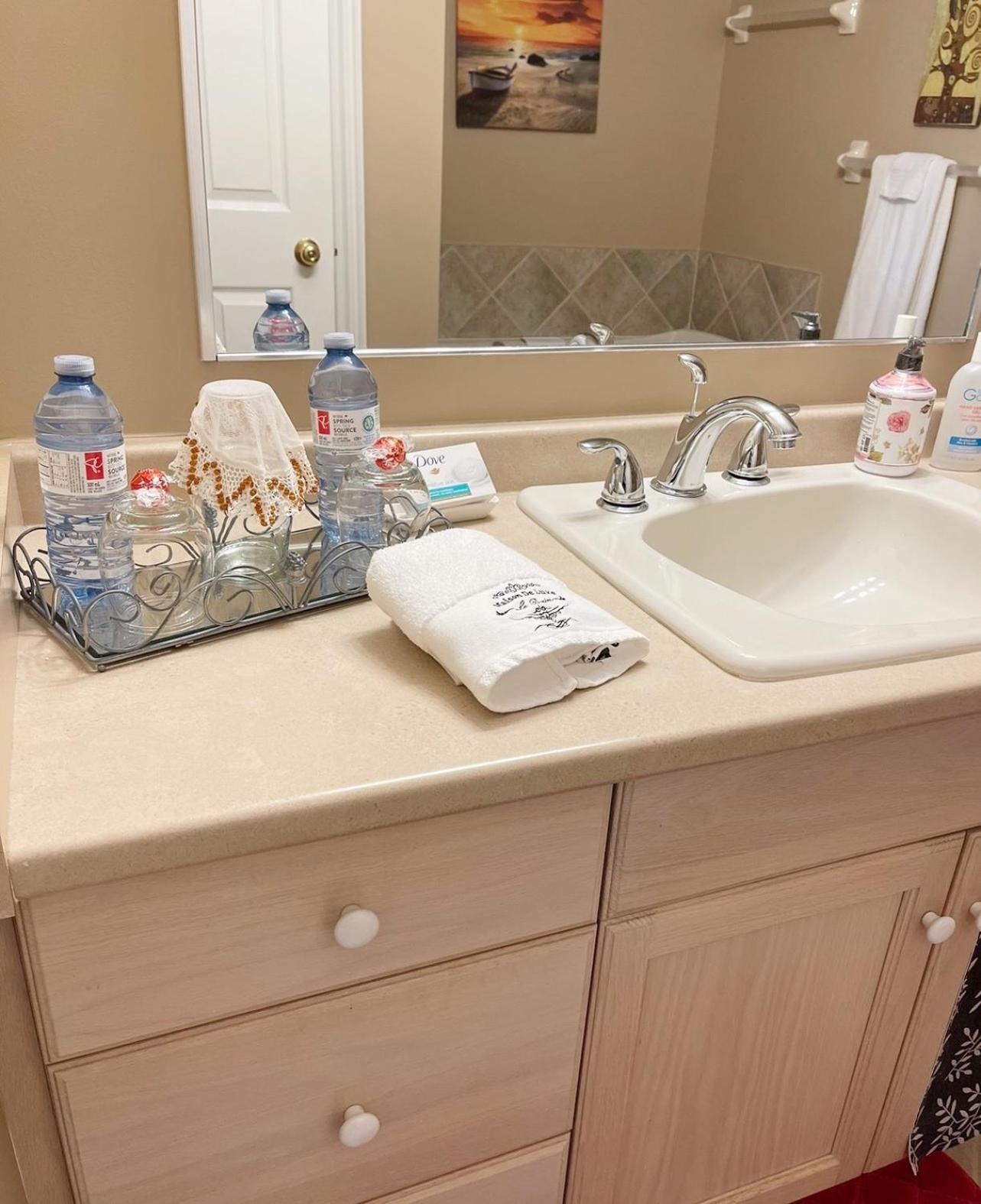 Niagara-on-the-Lake Vacations - Cobblestone Bed and Breakfast - Property Image 3