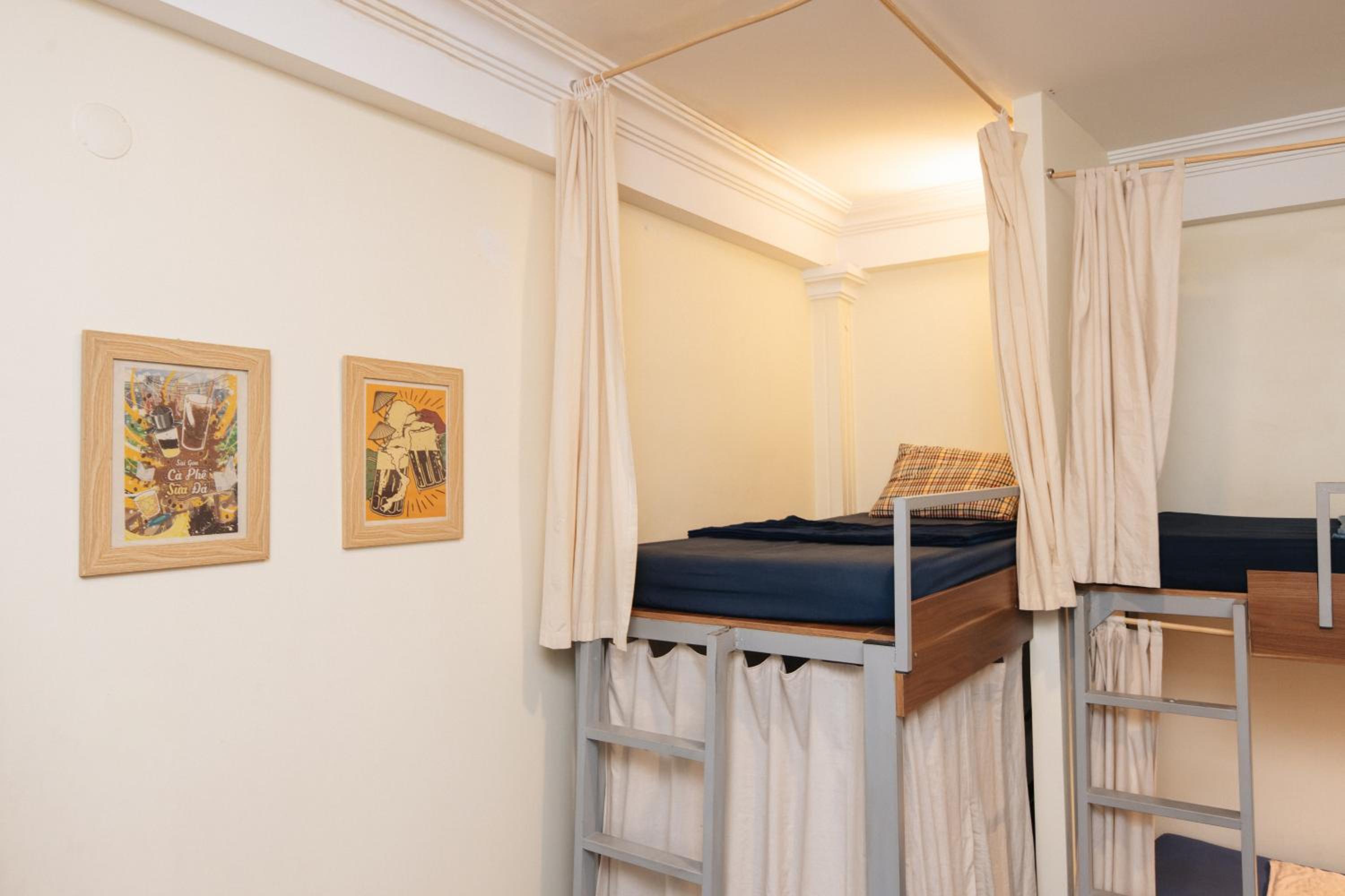 9 Hostel and Suites