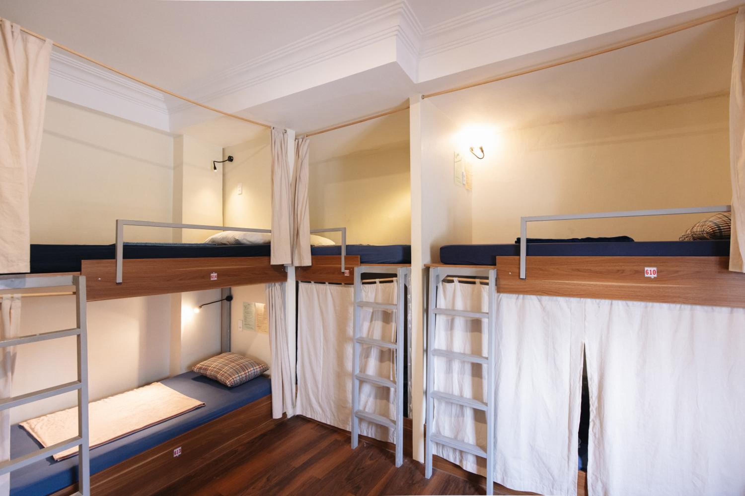 9 Hostel and Suites