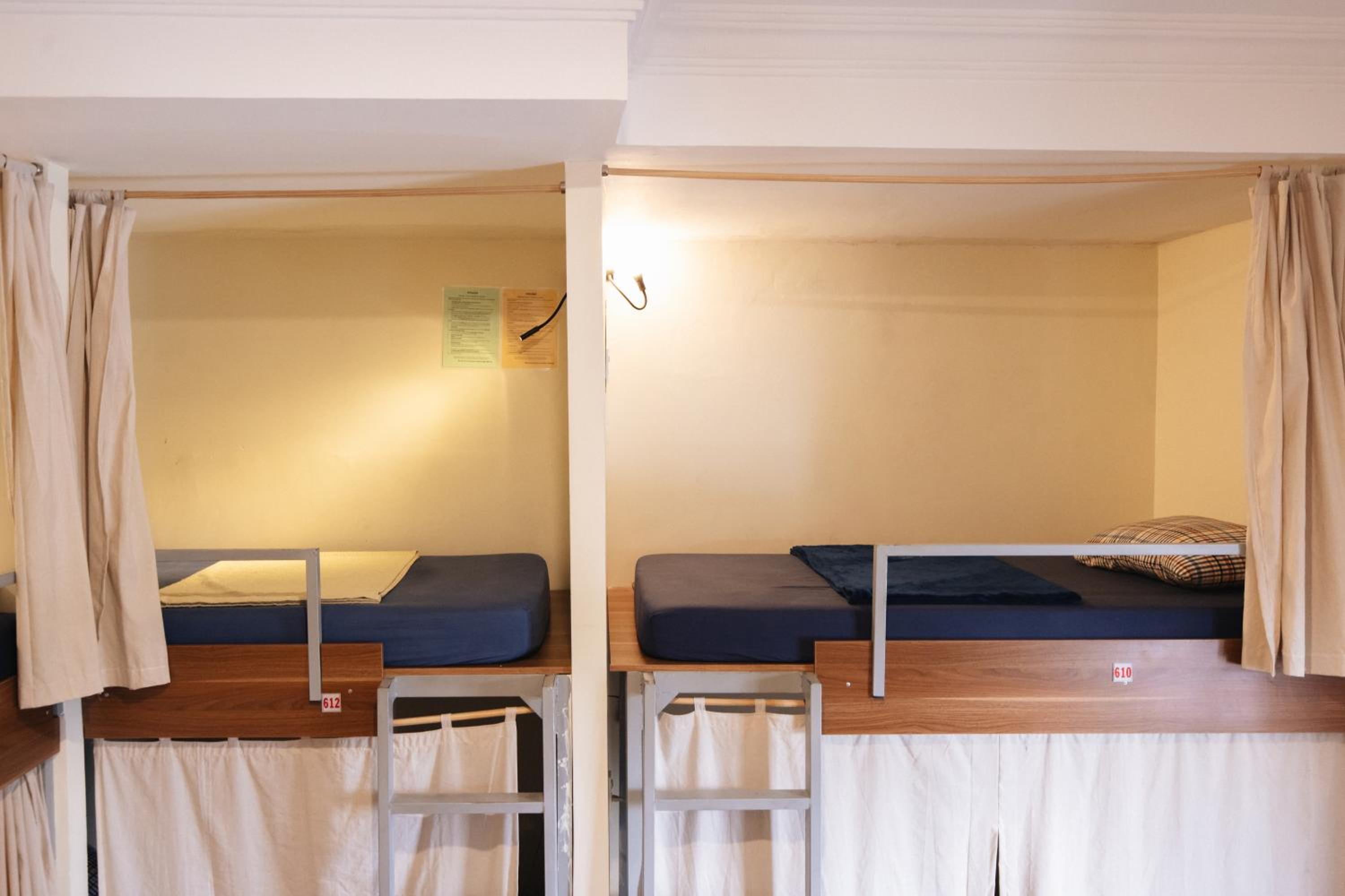 9 Hostel and Suites