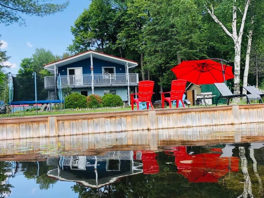 Peaceful Waterfront Cottage on Kawartha Lakes