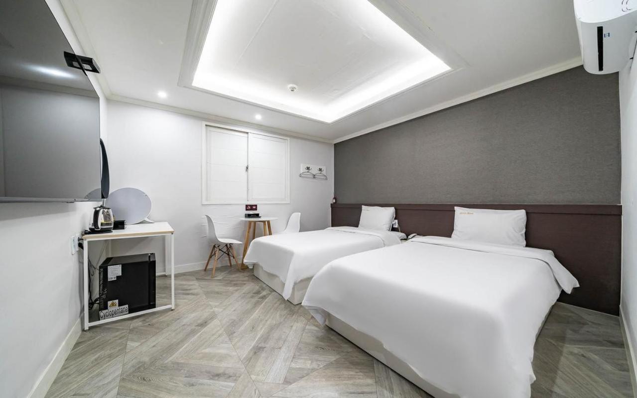 Hotel Wave