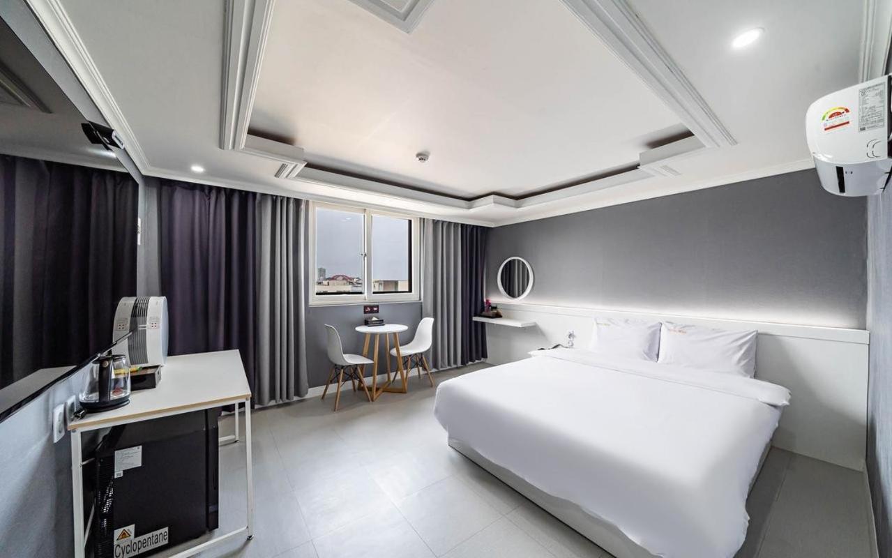 Hotel Wave
