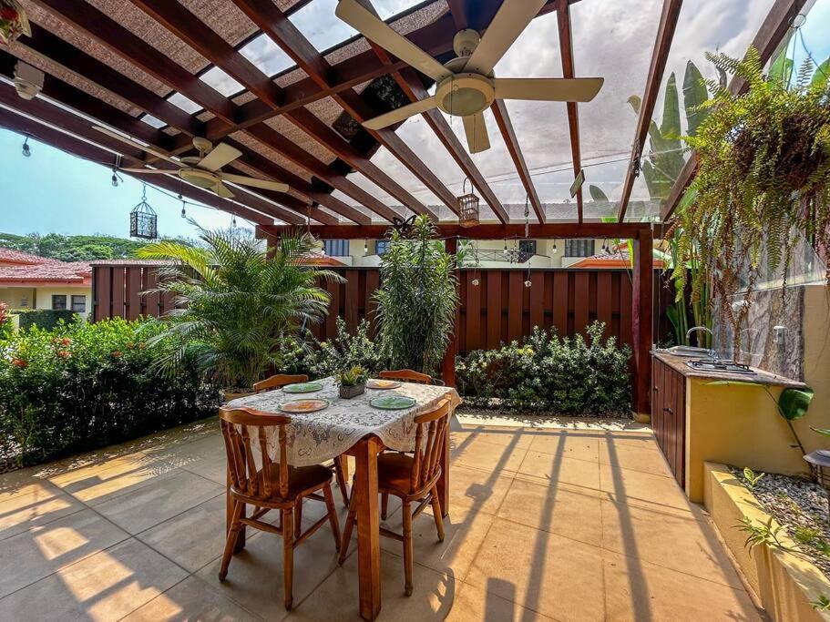 Beautiful Family Villa near Punta Leona