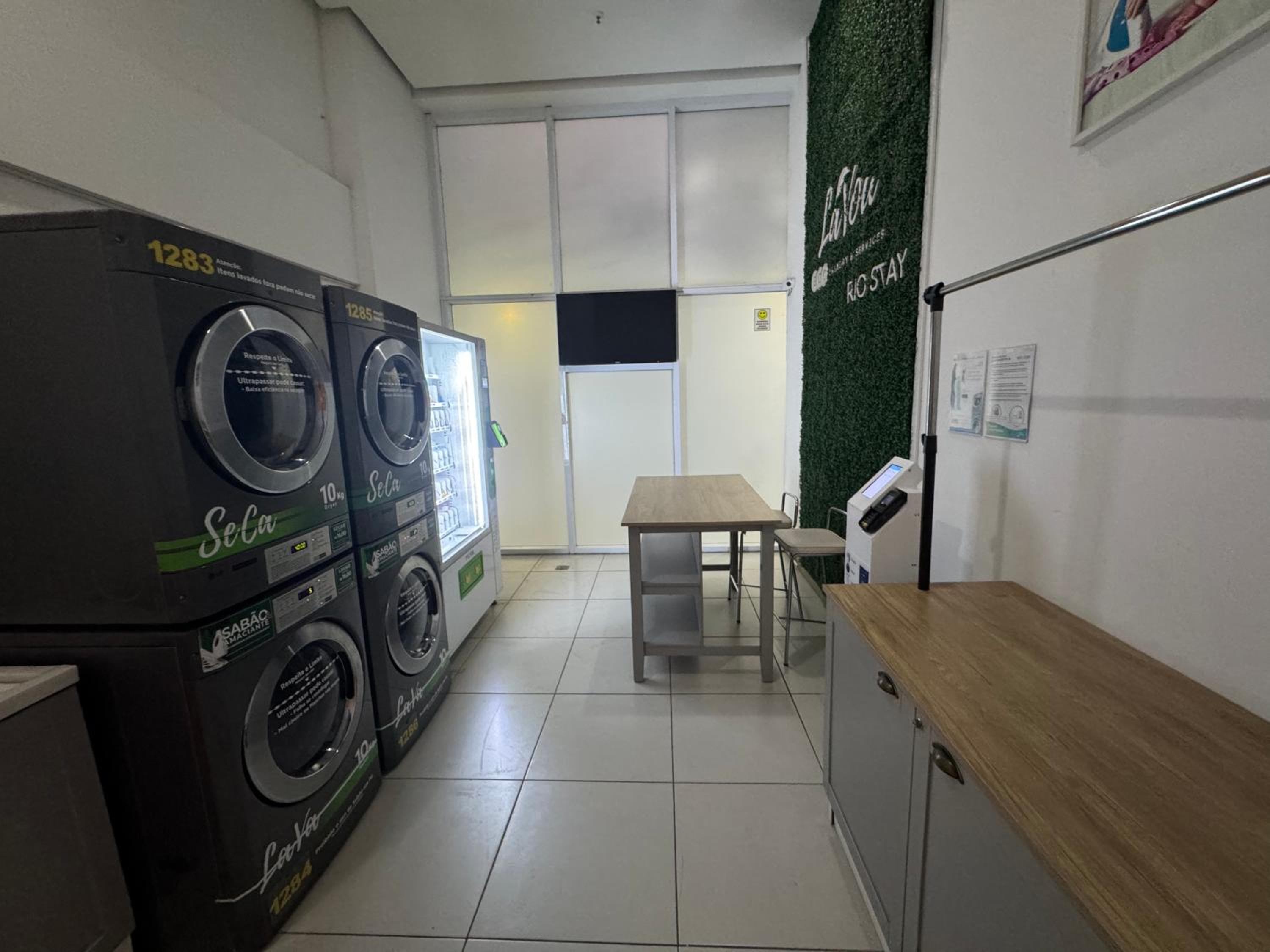 RioStay suíte com varanda ao lado do Riocentro Farmasi Arena Parque Olímpico Globo Projac