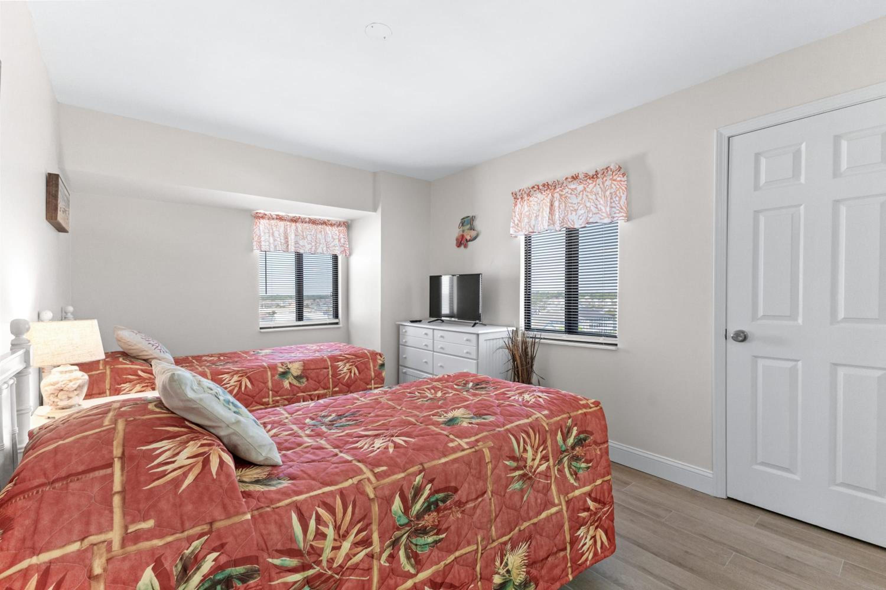 Shalimar- Ocean Front Condo view 3