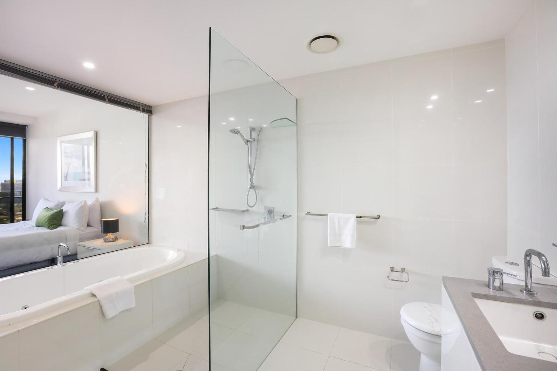Circle on Cavill 2, 3, 4 & 5 Bedroom SkyHomes & SUB PENTHOUSES by Gold Coast Holidays