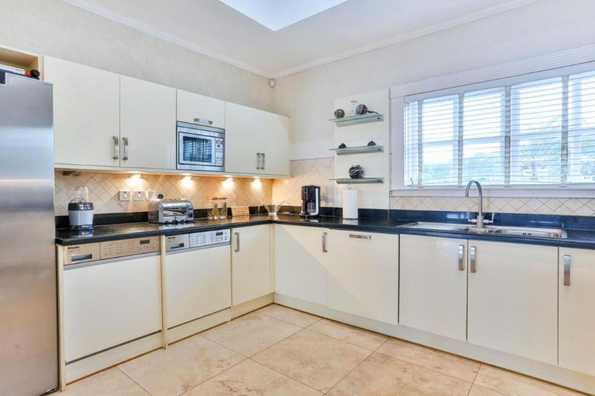 Grandiose 4 Br Sea Facing Villa view 3