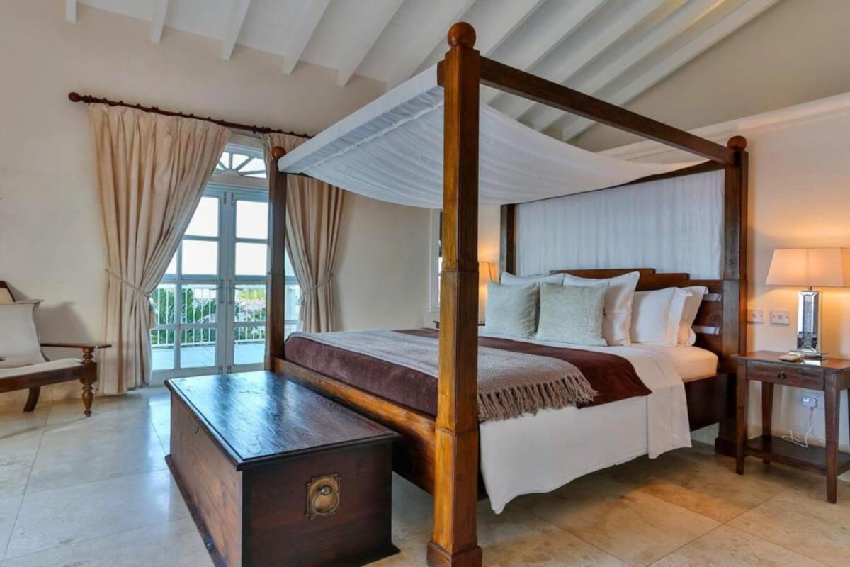 Grandiose 4 Br Sea Facing Villa view 4