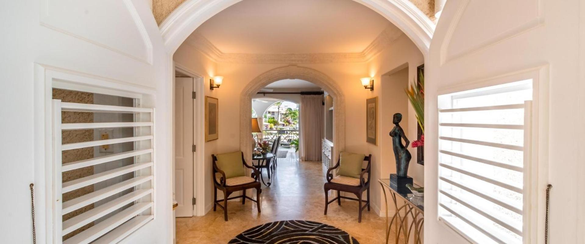 Lovely two bedroom Villa with panoramic ocean and marina views