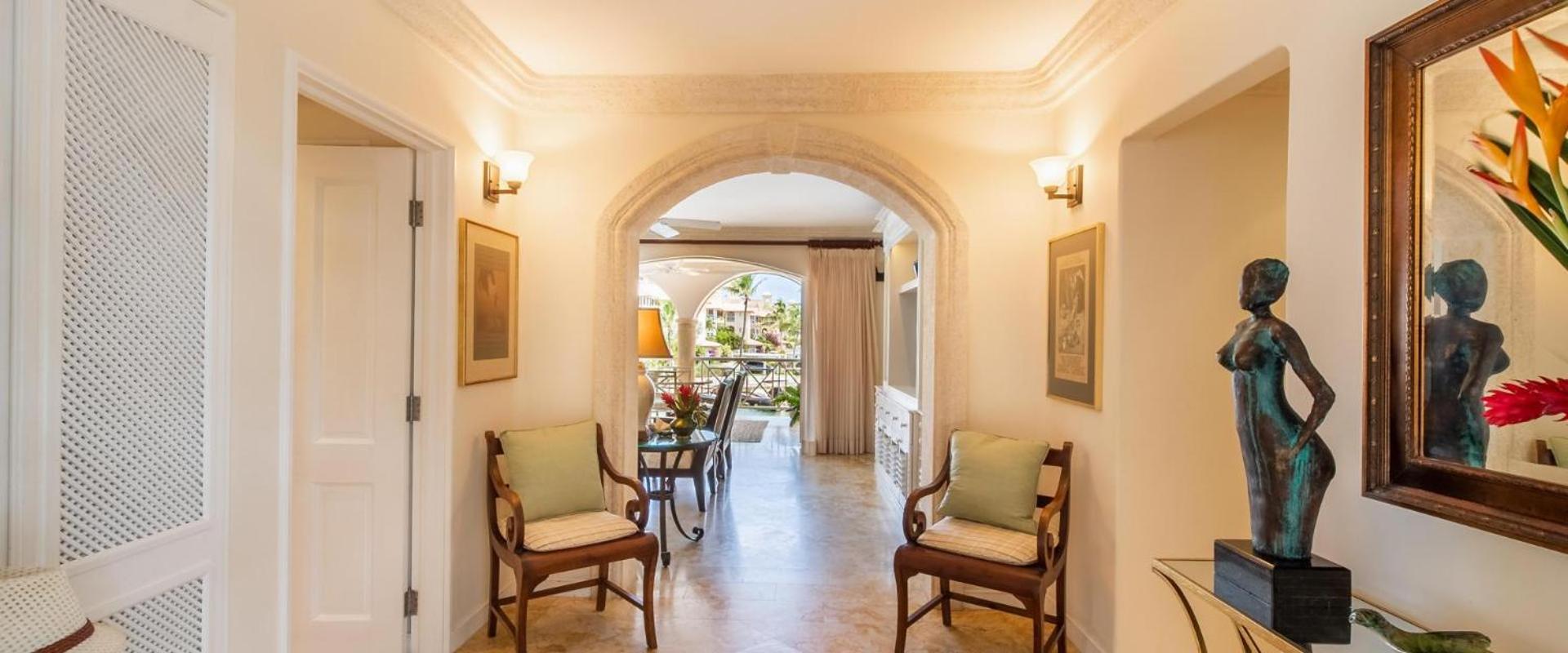 Lovely two bedroom Villa with panoramic ocean and marina views