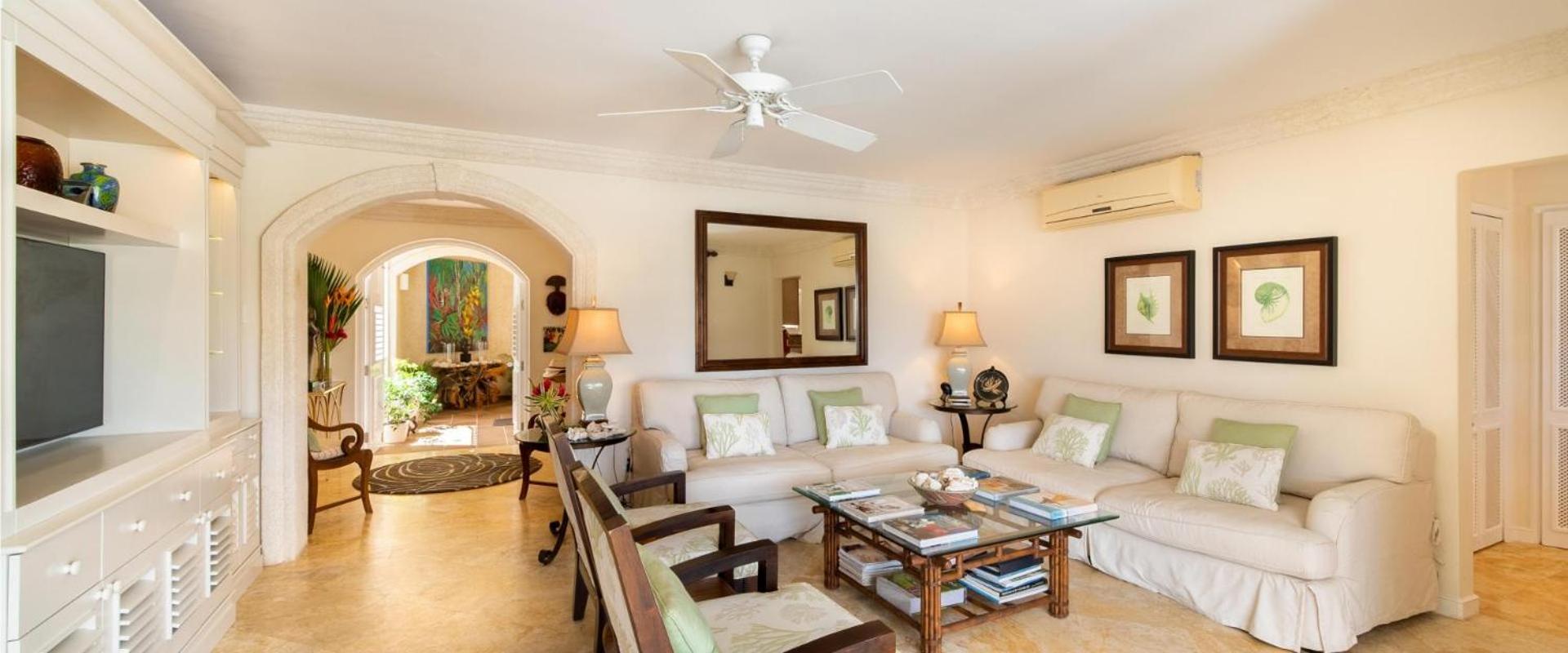 Lovely two bedroom Villa with panoramic ocean and marina views