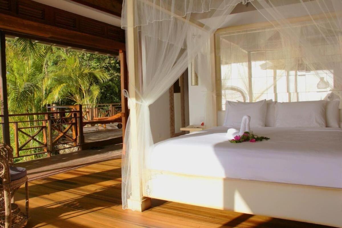 Amazing 6 Br Ocen View Villa in Marigot Bay view 4