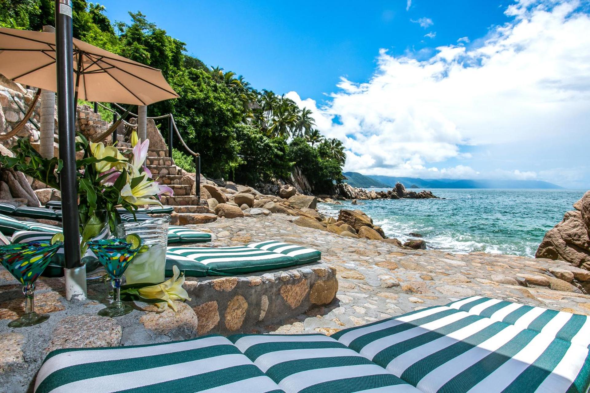 Luxury 5 Br Villa with incredible views view 5