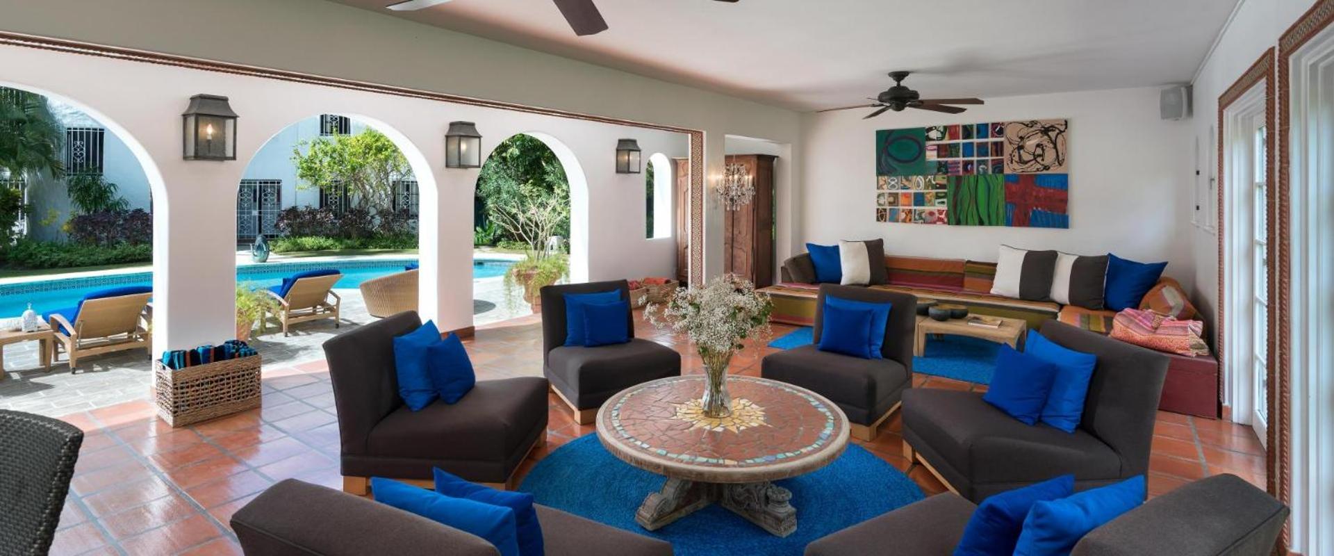 Luxury 10 bedrooms Villa