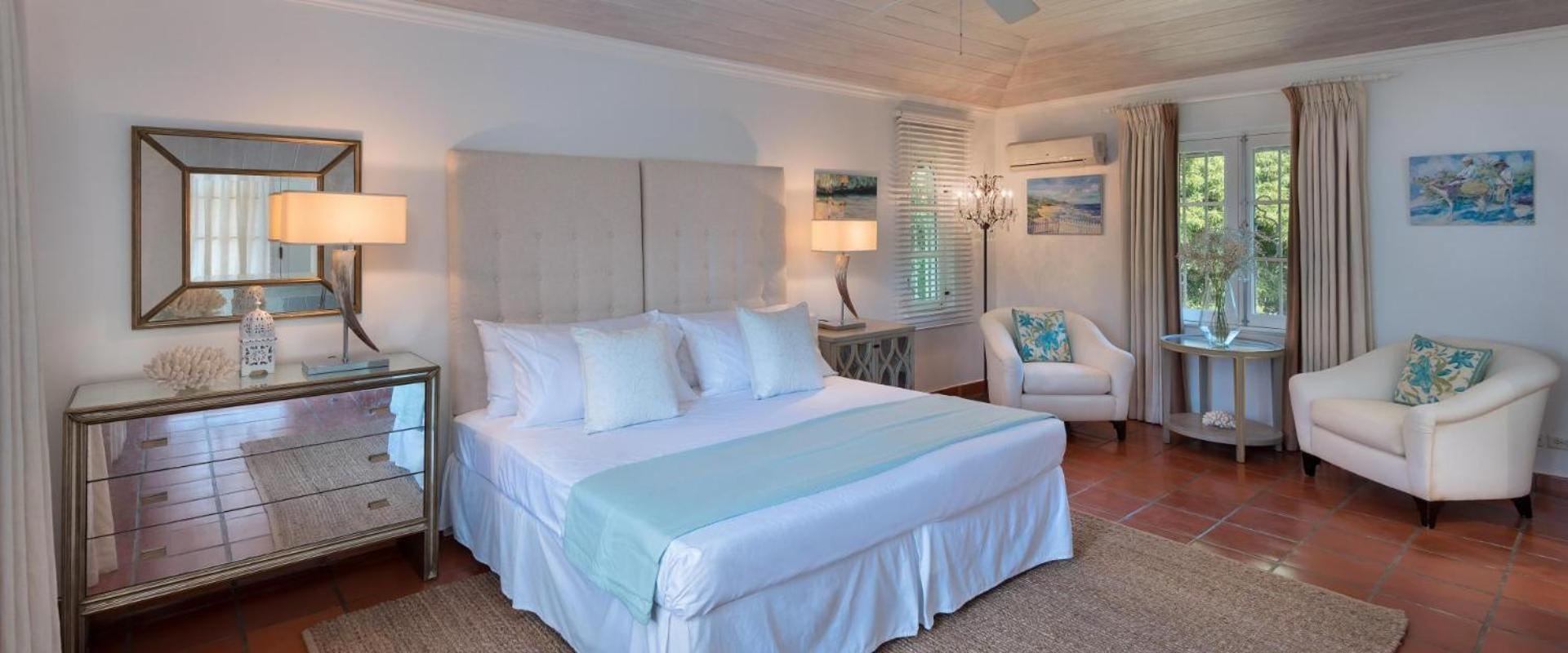 Luxury 10 bedrooms Villa