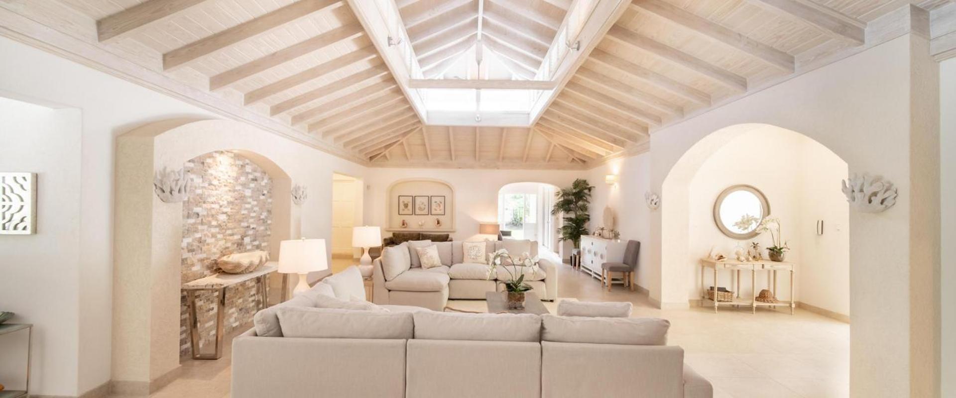 Beautiful 4 Br Villa in Sandy Lane